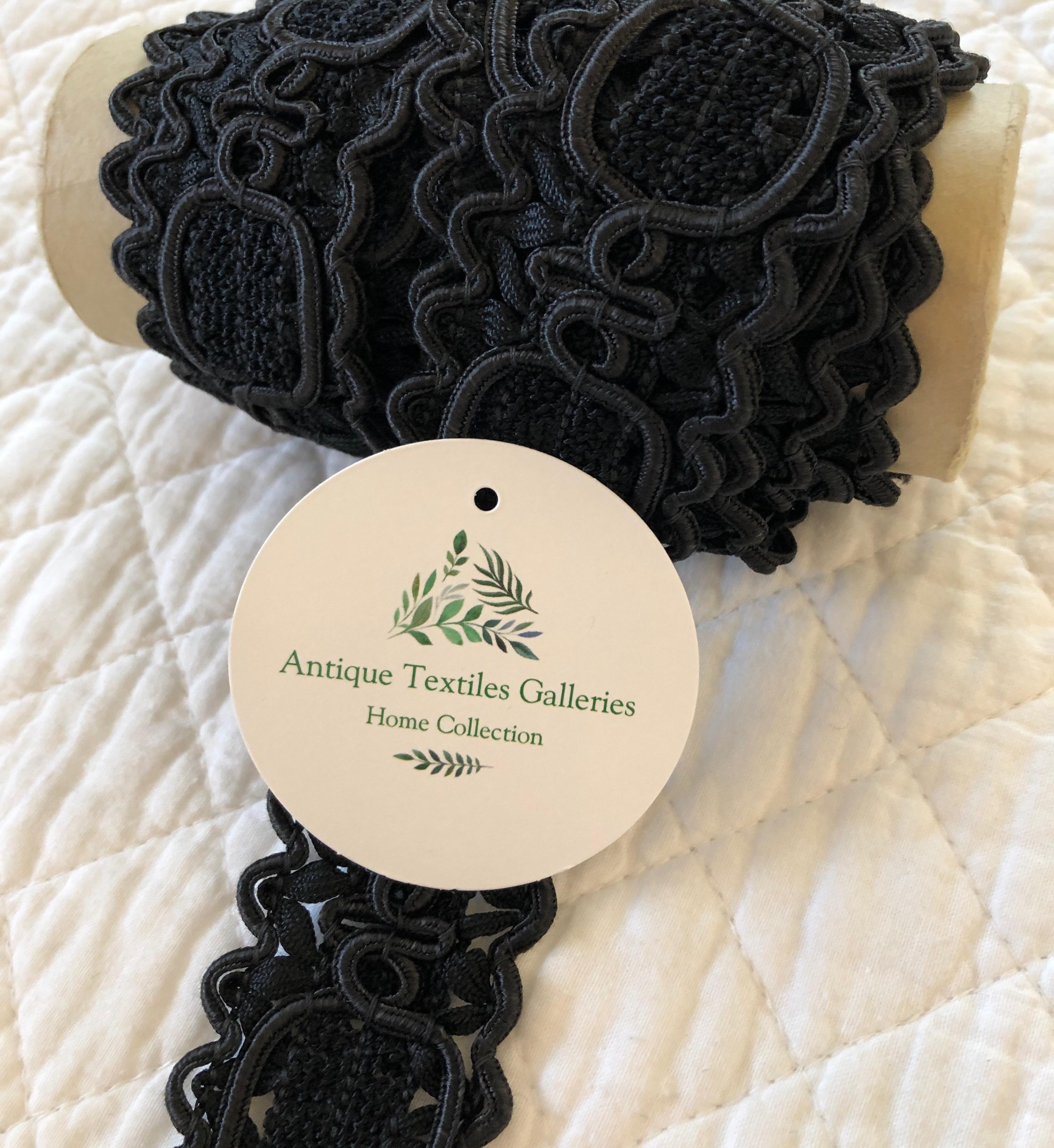 Vintage Black Woven Lace Silk Trim In Good Condition In Oakland Park, FL