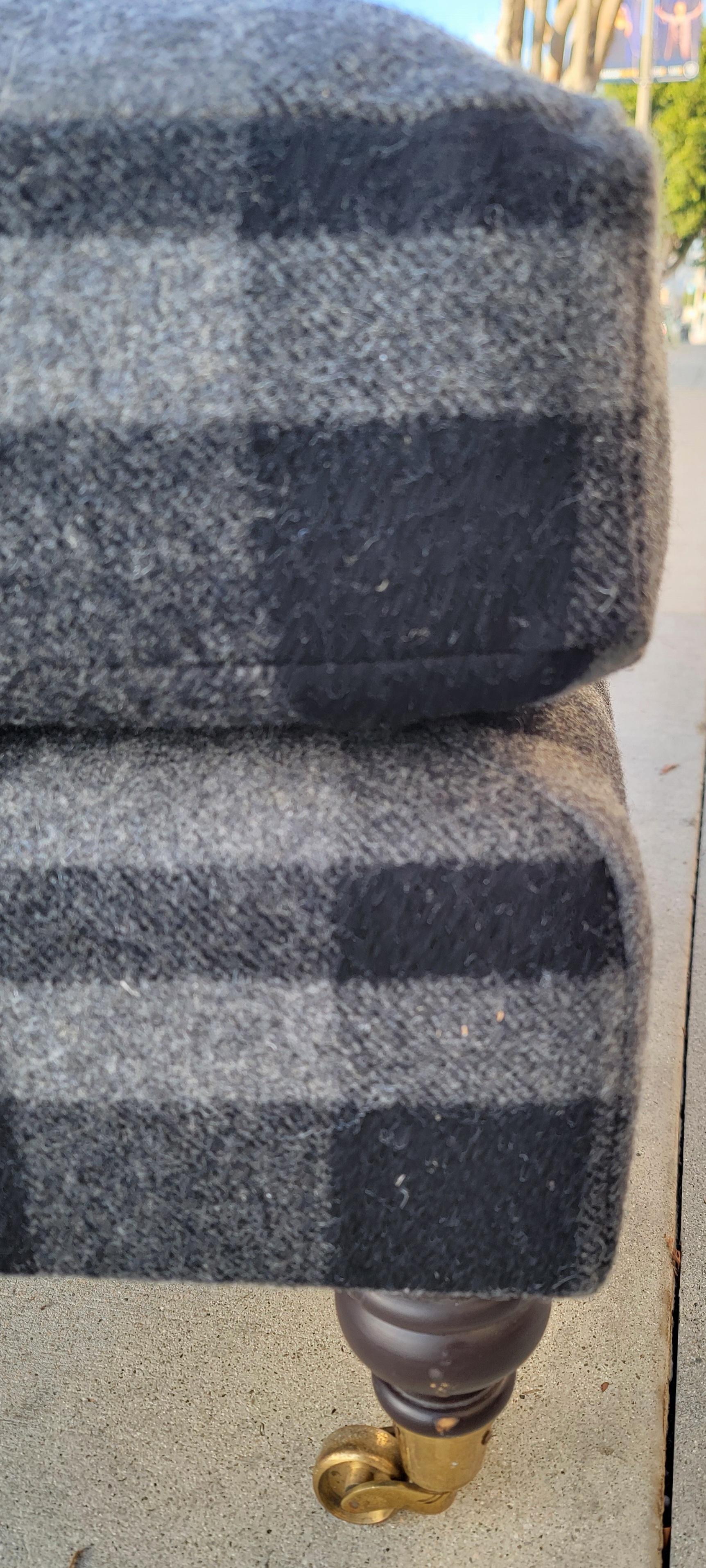 Ottomana rivestita di coperte vintage In condizioni buone in vendita a Los Angeles, CA