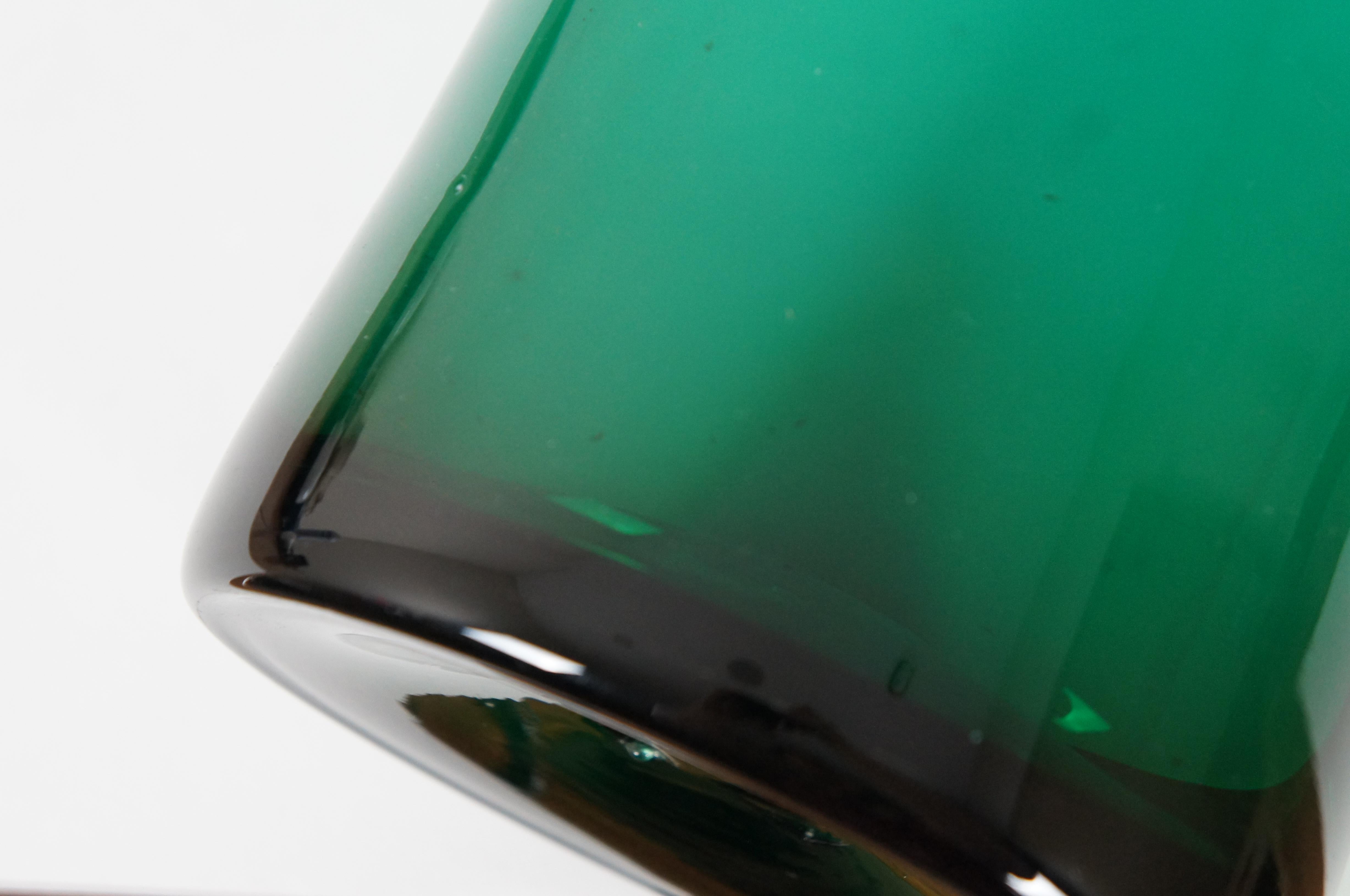 Zylindrische Vintage-Vase von Blenko aus mundgeblasenem Kunstglas in Smaragdgrün und Teal, 20 im Angebot 1