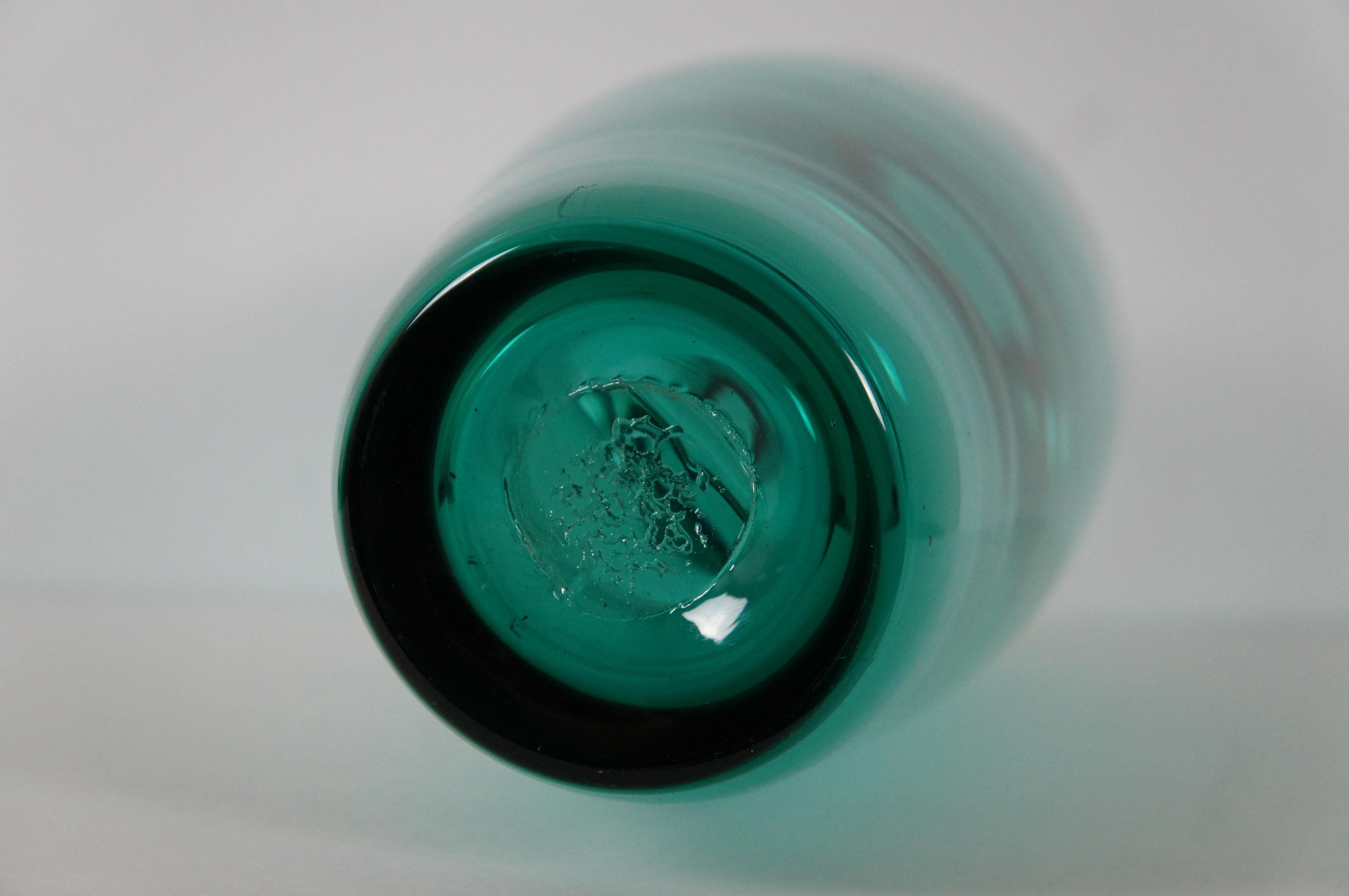 Vintage Blenko Emerald Green Teal Hand Blown Art Glass Vase 19” In Good Condition In Dayton, OH