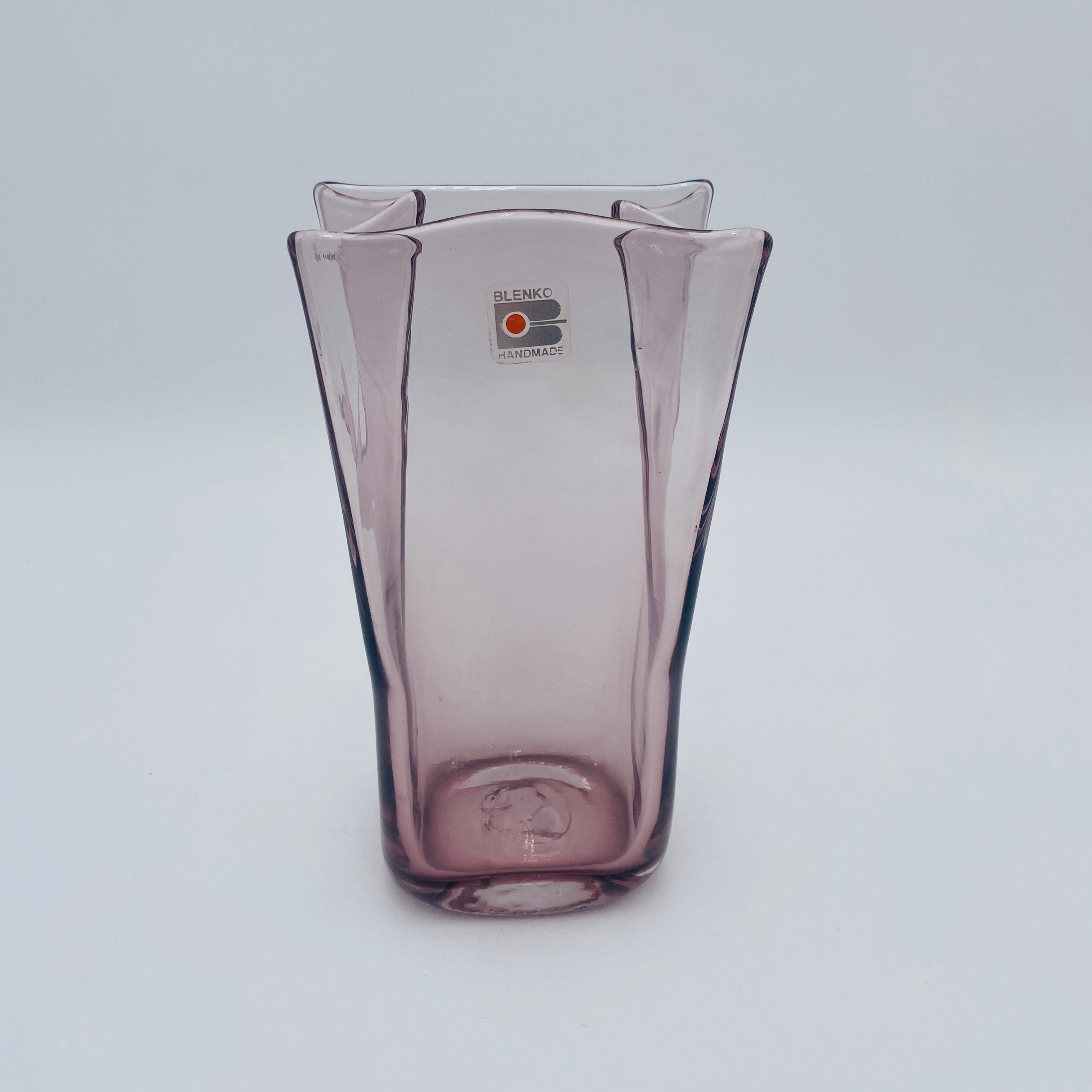 Vaso Blenko d'epoca con sacchetto di carta ametista di Don Shepherd in vendita 2