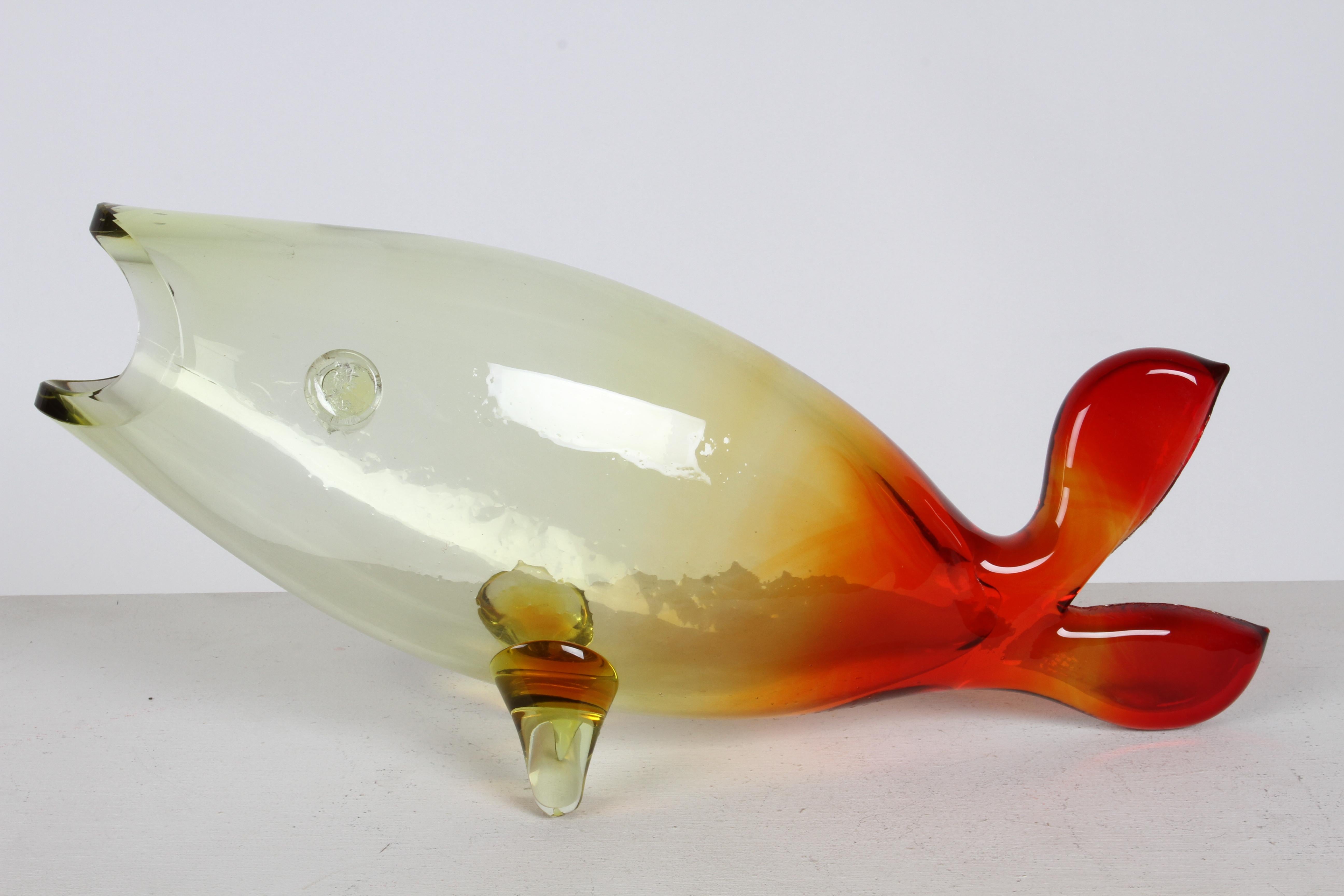 American Vintage Blenko Hand Blown Glass Yellow-Red Fish Sculpture by Winslow Anderson For Sale