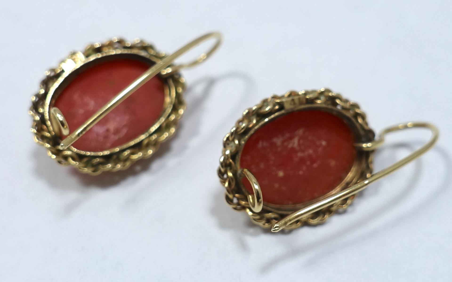 Women's Vintage Blood Coral -14kt Gold Pierced Earrings