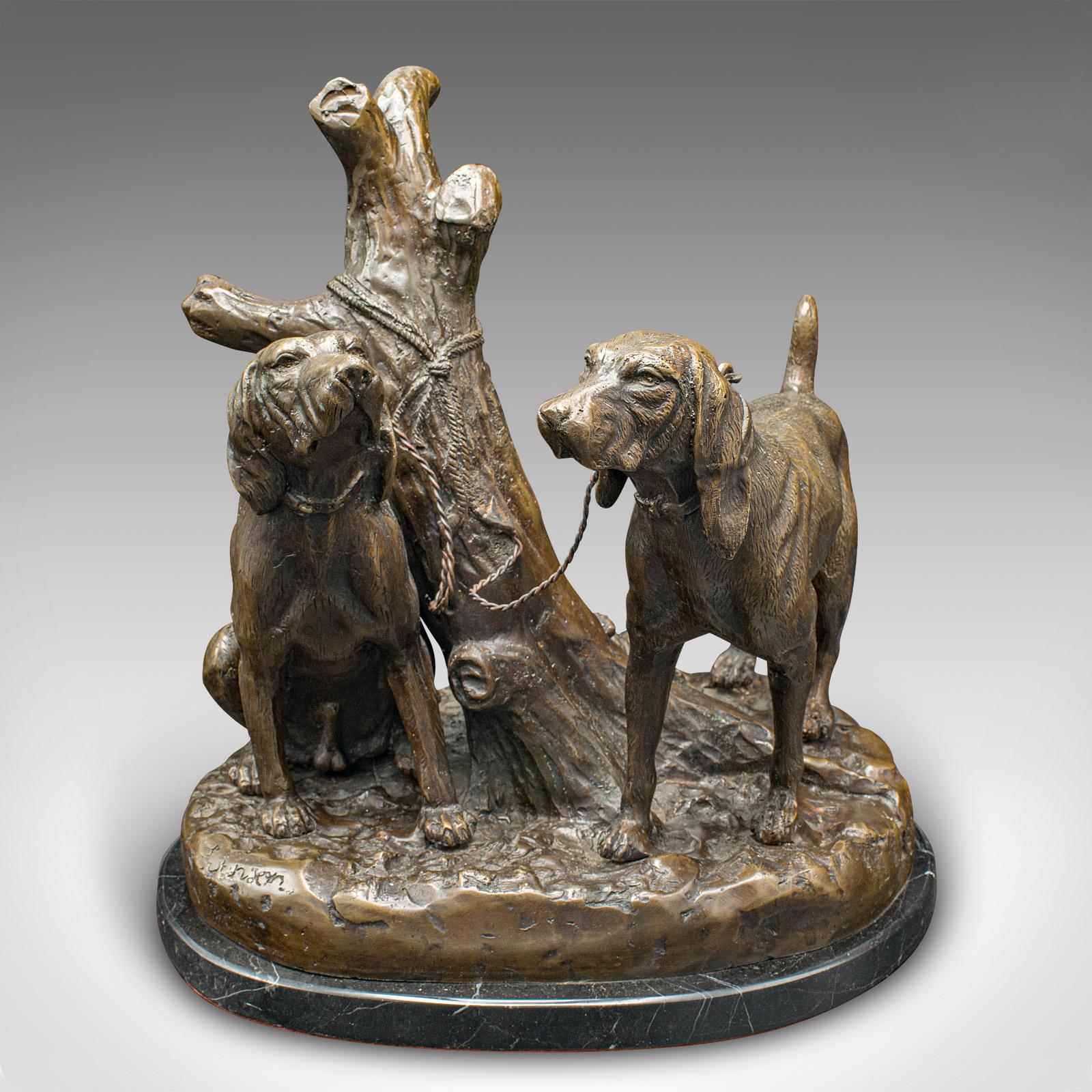 This is a heavy vintage bloodhound ornament. An American, bronze and marble figural dog sculpture by Grace Mott Johnson, dating to the mid 20th century, circa 1950.

Delightfully substantial ornament with high appeal for dog lovers
Displays a