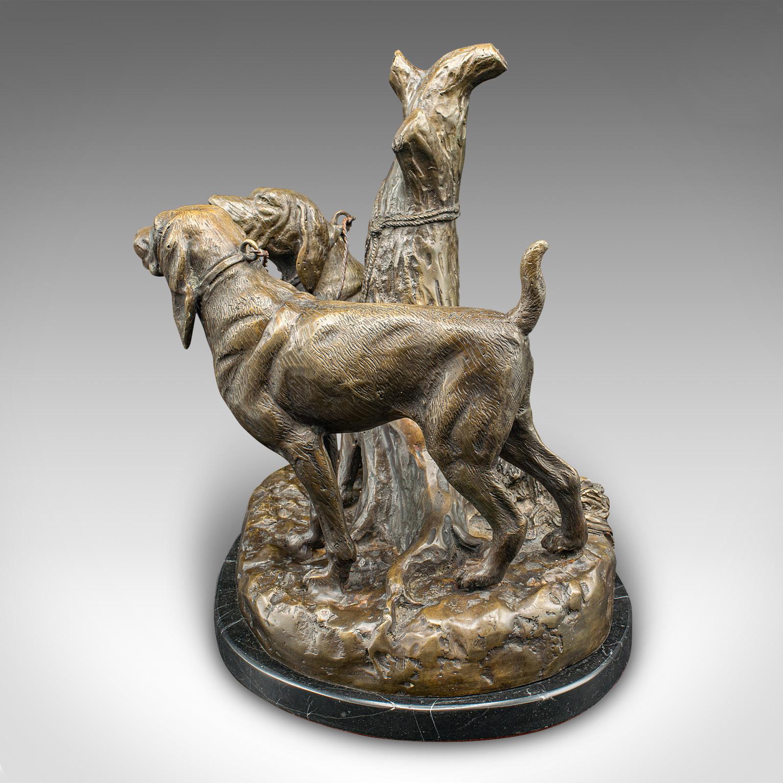 20th Century Vintage Bloodhound Ornament, American, Bronze, Marble, Dog Sculpture, Circa 1950 For Sale