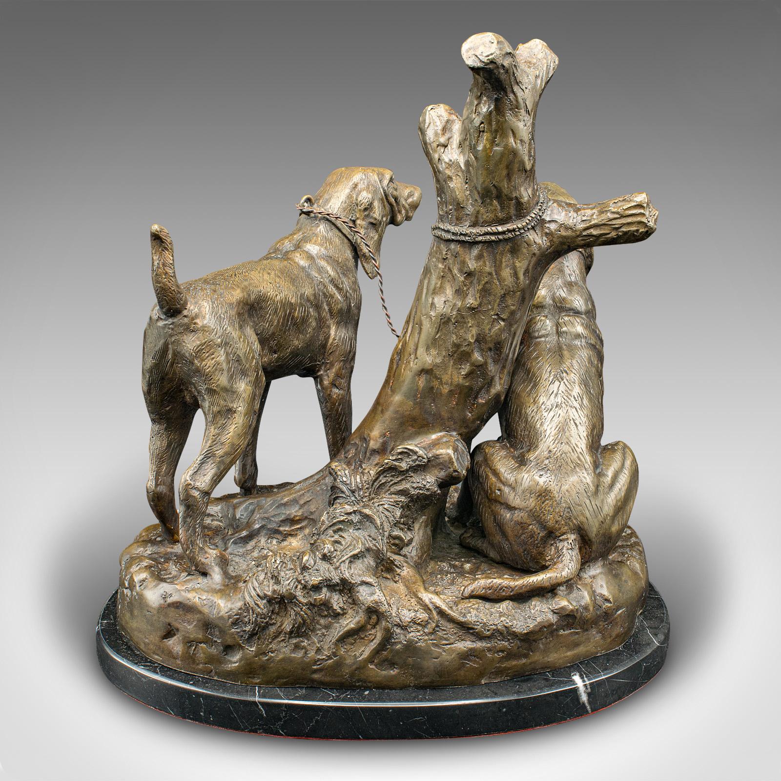 Vintage Bloodhound Ornament, American, Bronze, Marble, Dog Sculpture, Circa 1950 For Sale 1