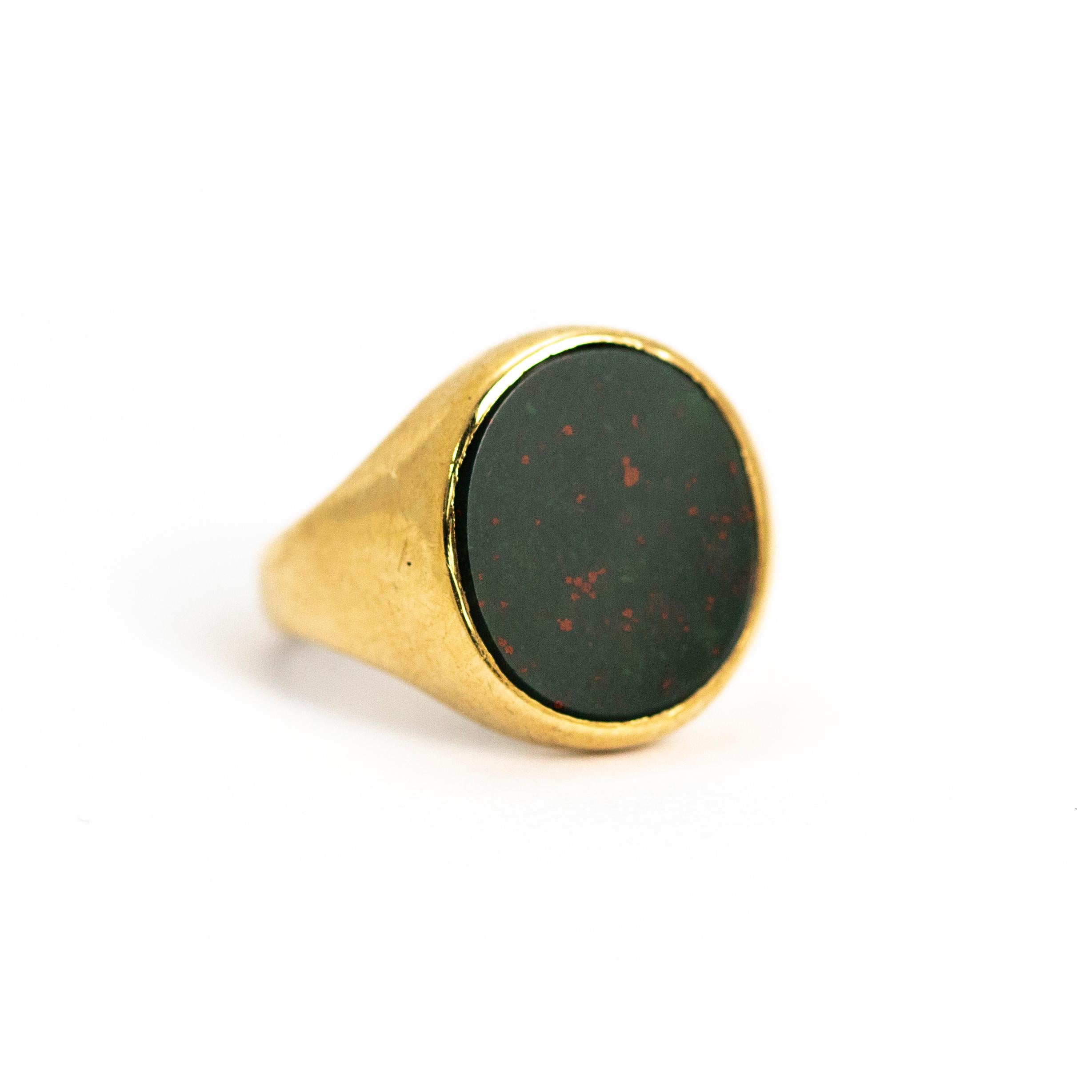 Vintage Bloodstone 9 Carat Gold Signet Ring 1