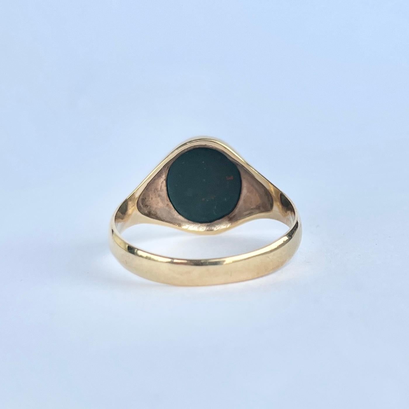 Vintage Bloodstone and 9 Carat Gold Signet Ring In Good Condition In Chipping Campden, GB