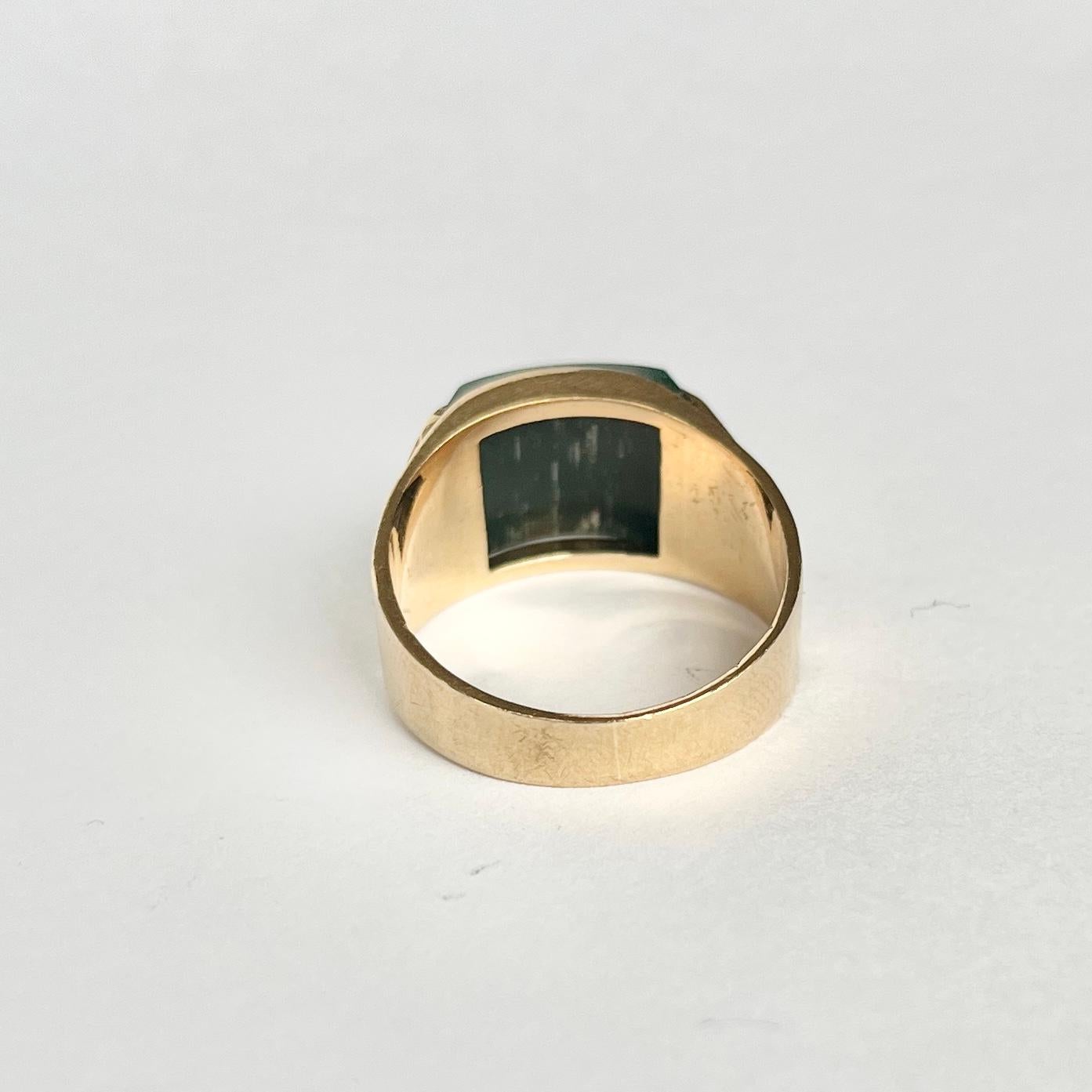 Women's or Men's Vintage Bloodstone and 9 Carat Gold Signet Ring For Sale