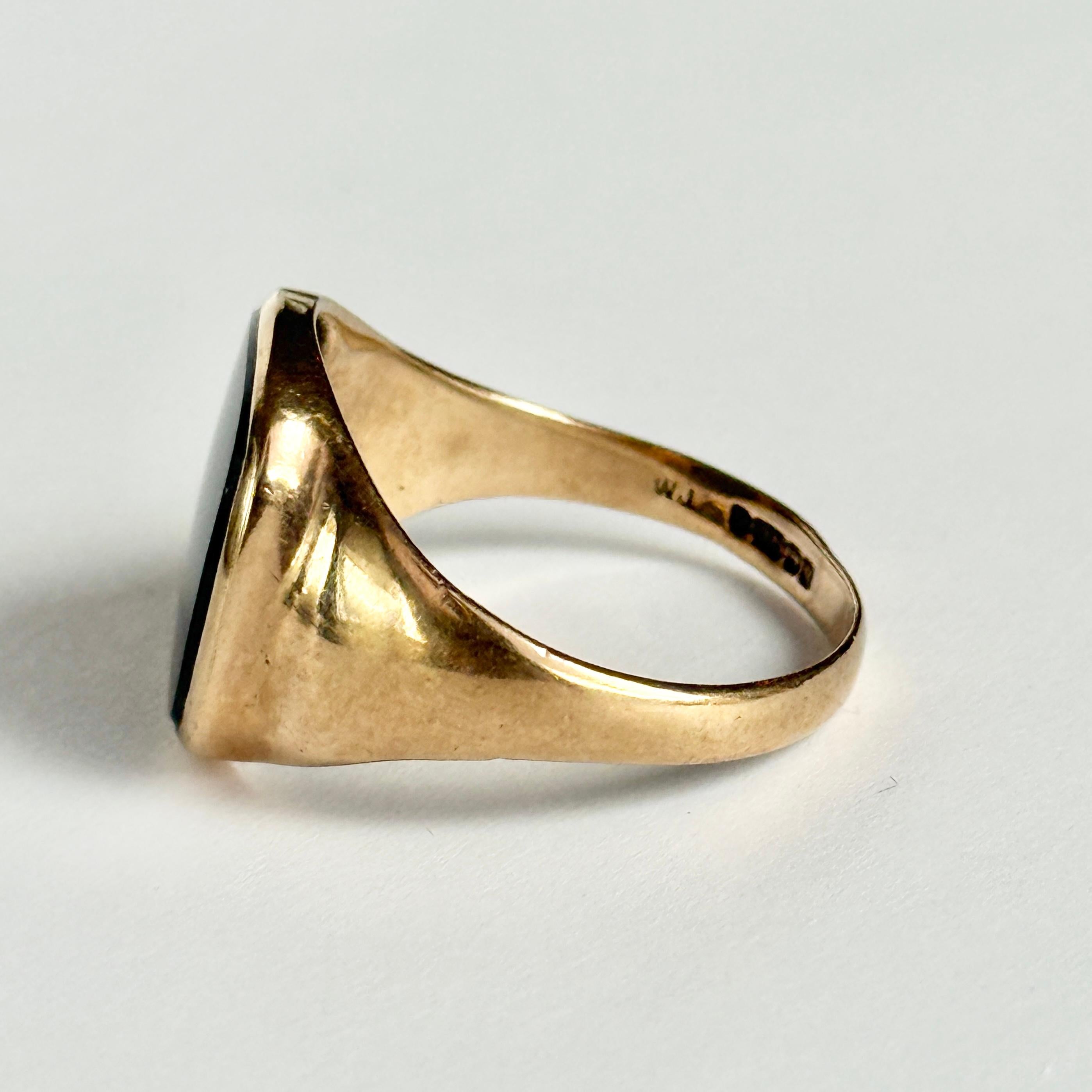 Bague sigillaire vintage en or 9 carats et pierre de sang Unisexe en vente