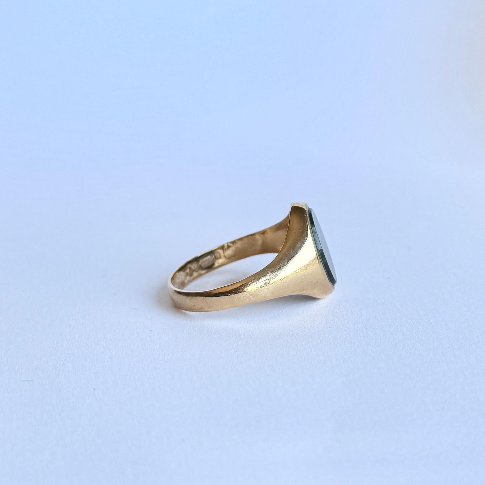 Vintage Bloodstone and 9 Carat Gold Signet Ring For Sale 1