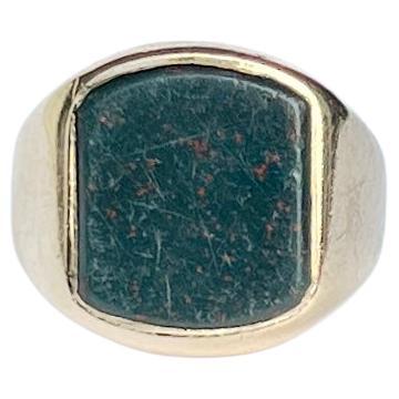 Vintage Bloodstone and 9 Carat Gold Signet Ring For Sale