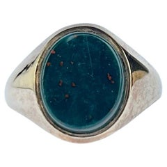 Anillo de sello vintage de piedra de sangre y oro de 9 quilates