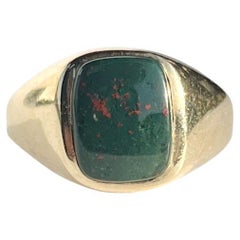 Anello con pietra sanguigna d'epoca e oro 9 carati