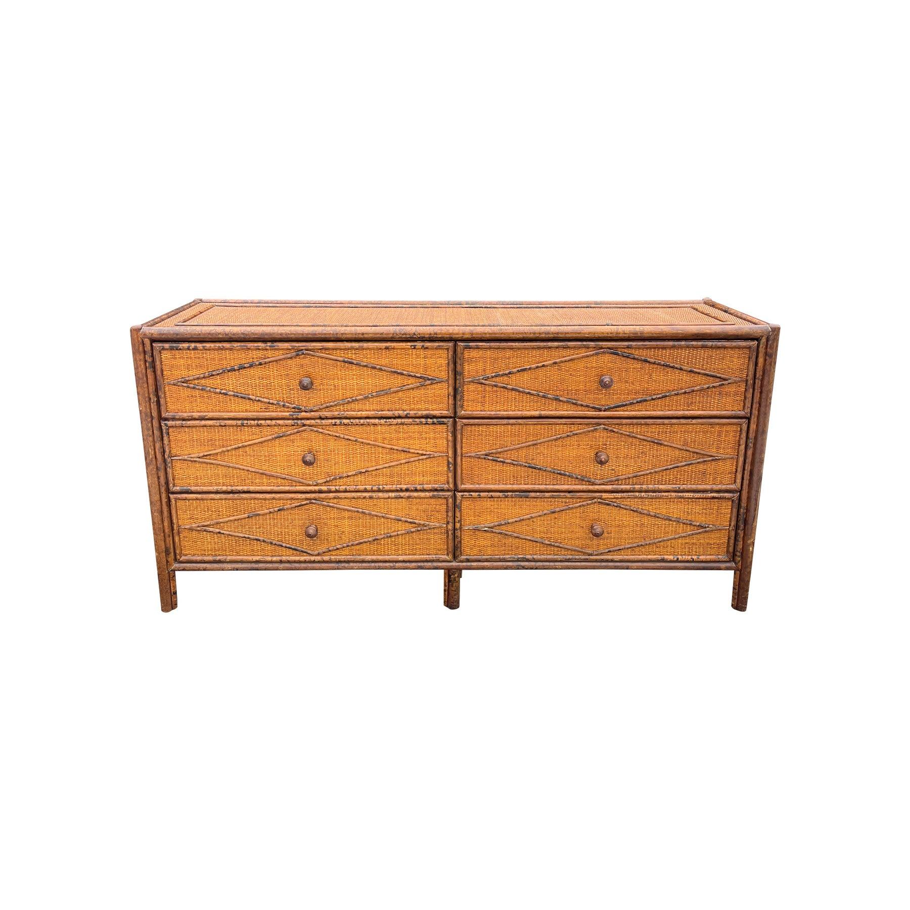 Vintage Bloomingdale’s Rattan Wicker Dresser in Coastal British Colonial Style In Good Condition In Saddle River, NJ