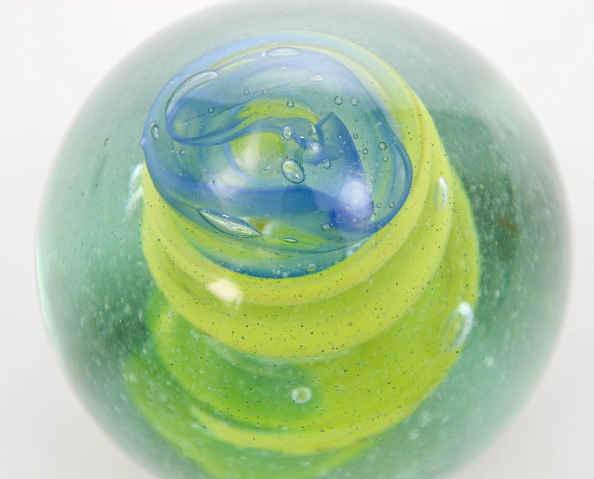 Vintage Blown Art Glass Paperweight in Blue And Green Spiral 1960s In Good Condition For Sale In North Hollywood, CA