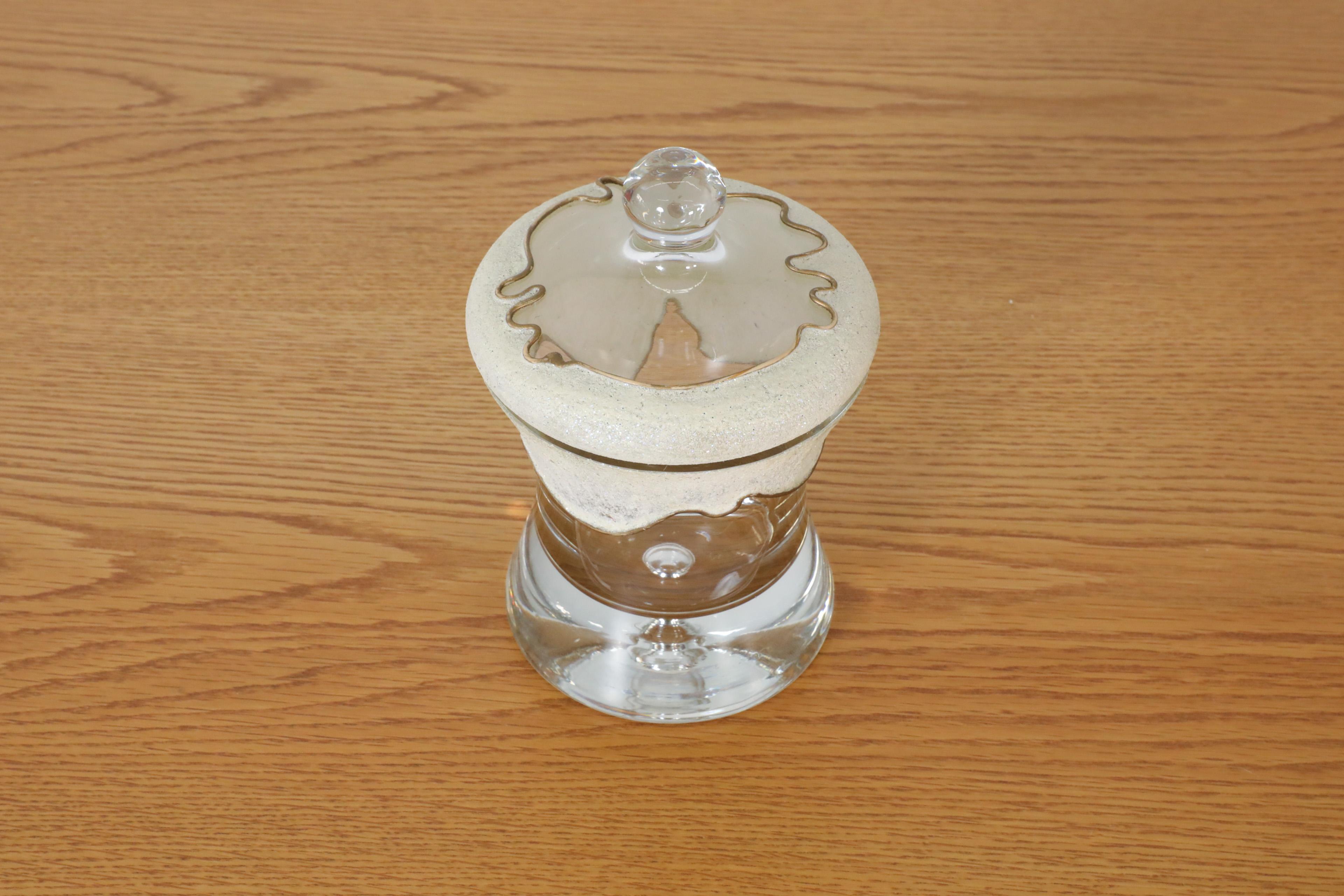 Tarro de Boticario Vintage de Vidrio Soplado con Esmalte Decorativo de Azúcar y Tapa a Juego en venta 2