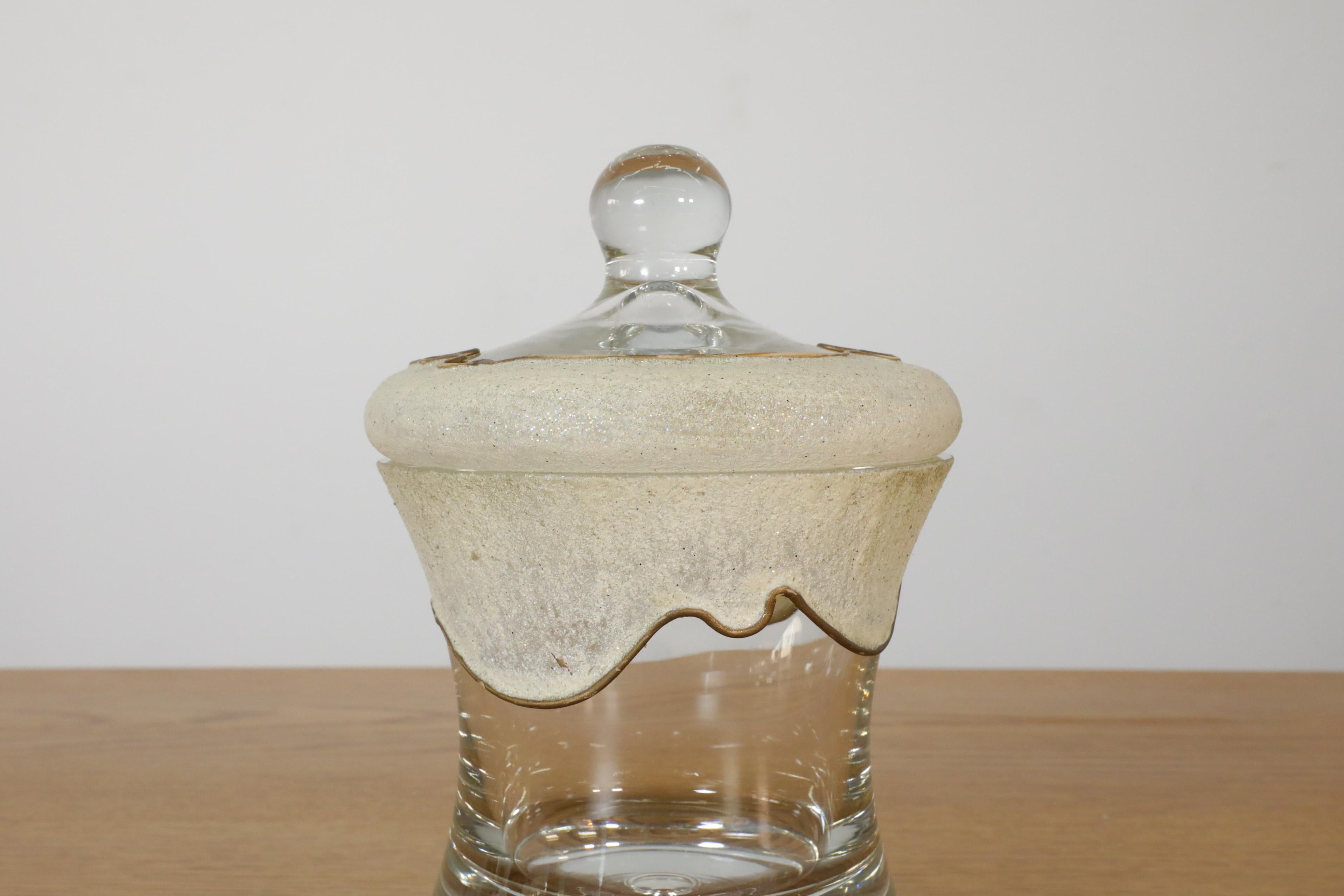 Tarro de Boticario Vintage de Vidrio Soplado con Esmalte Decorativo de Azúcar y Tapa a Juego en venta 3