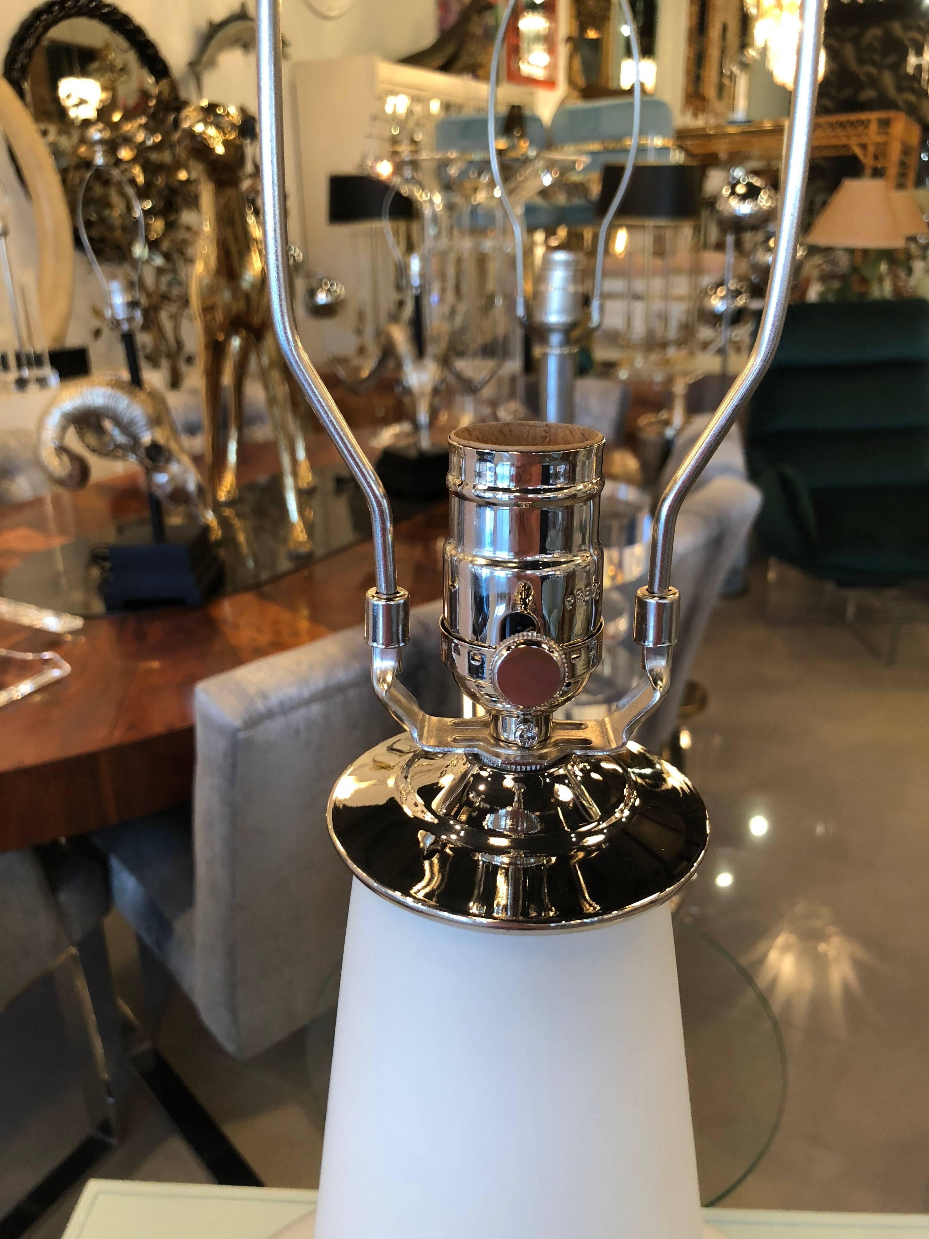 Vintage Blown Glass Murano Italy Table Lamps Pair of Lucite Base Chrome 2