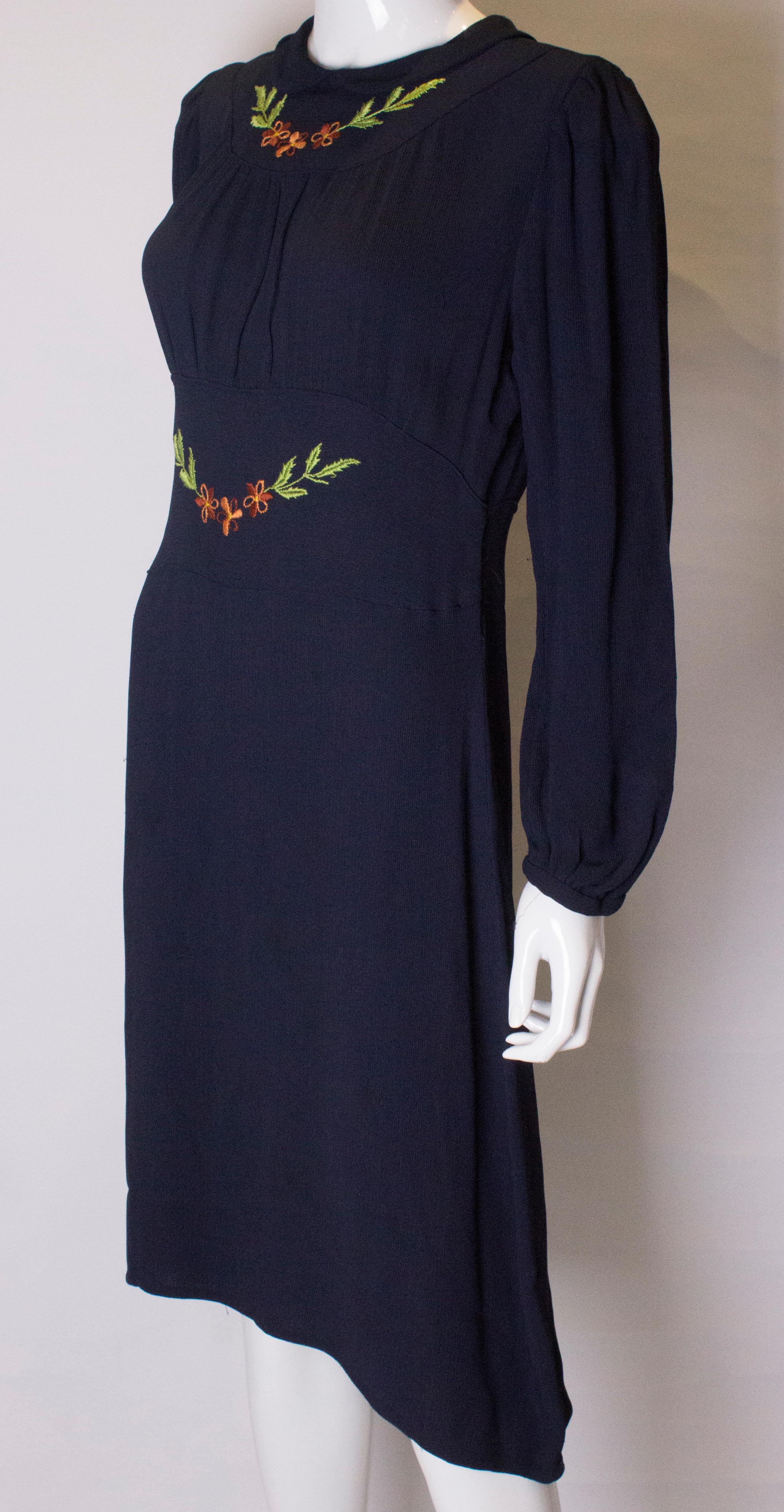 Vintage Blue 1940s Day Dress In Good Condition For Sale In London, GB