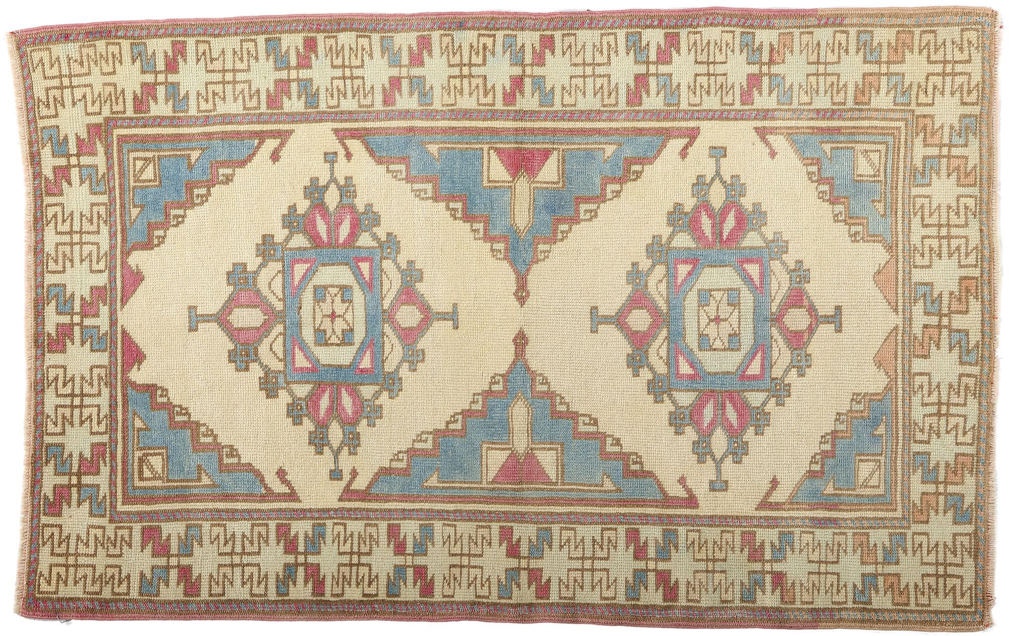Türkischer Oushak-Teppich in Blau und Rosa im Vintage-Stil  im Angebot 3