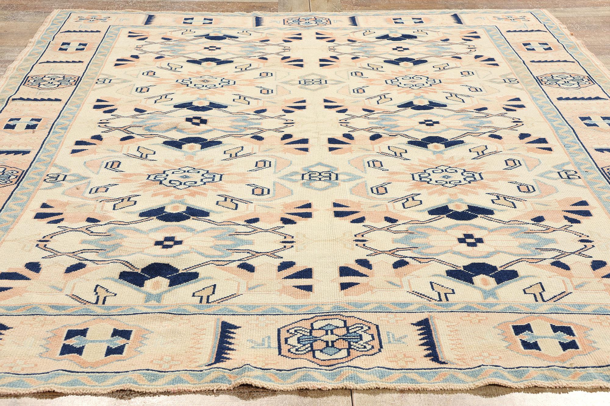 Türkischer Oushak-Teppich in Blau und Rosa im Vintage-Stil  im Angebot 1