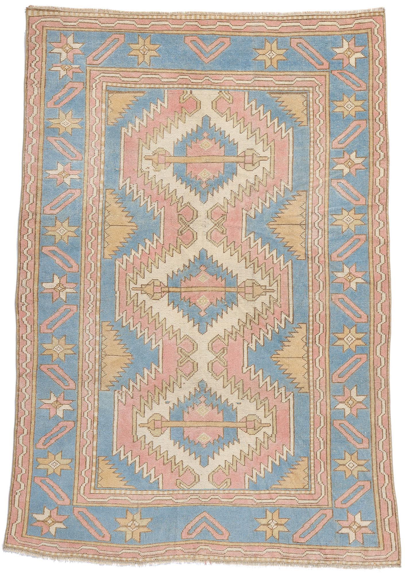 Türkischer Oushak-Teppich in Blau und Rosa im Vintage-Stil 