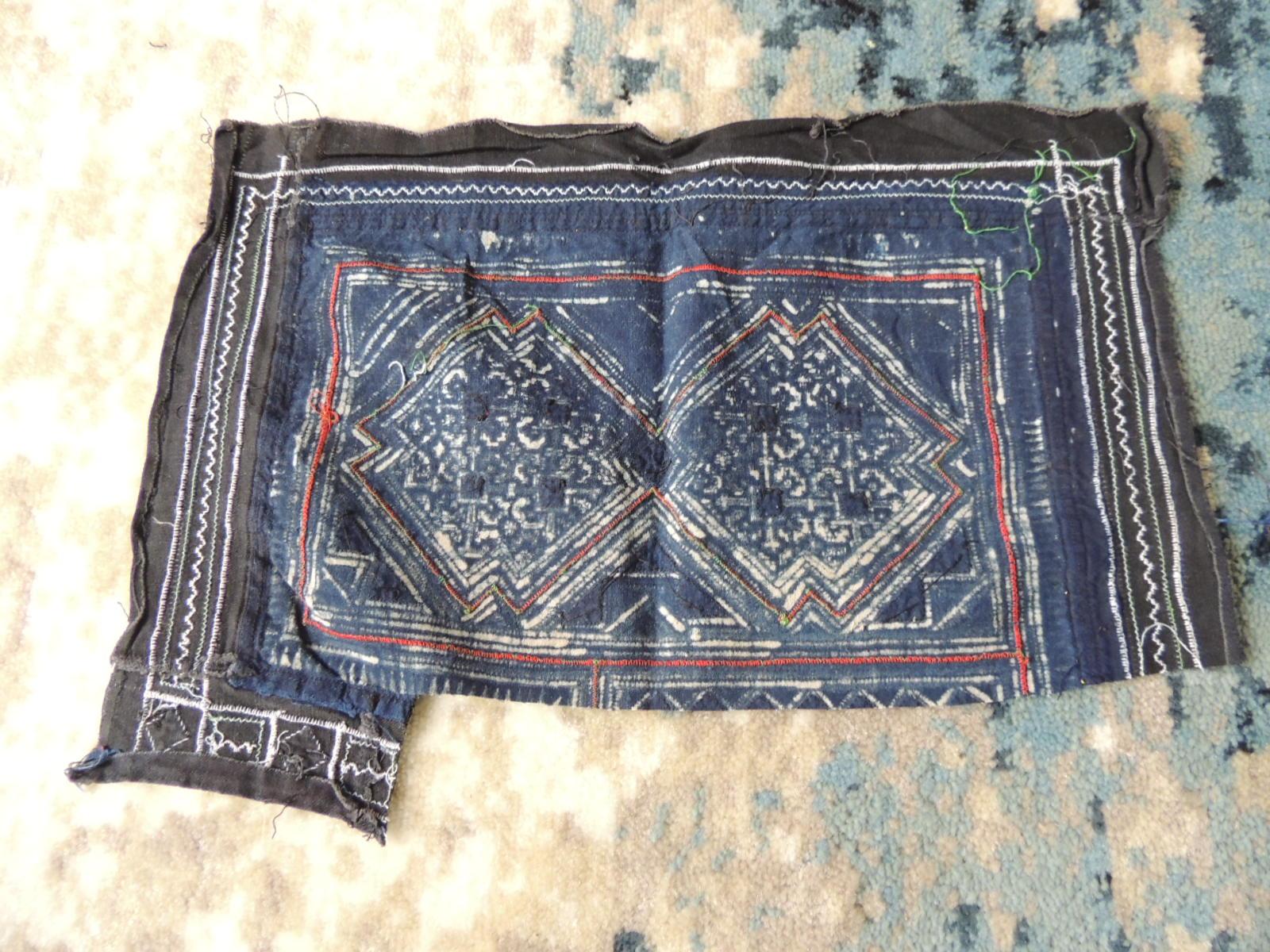Vintage Blue and Red Miao Embroidered Textile Fragment In Good Condition For Sale In Oakland Park, FL