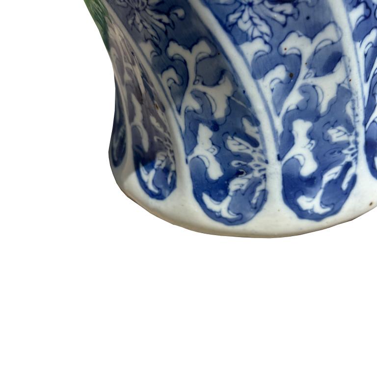 Vintage Blue and White Ceramic Chinoiserie Garden Stool With Floral Scroll Motif For Sale 1