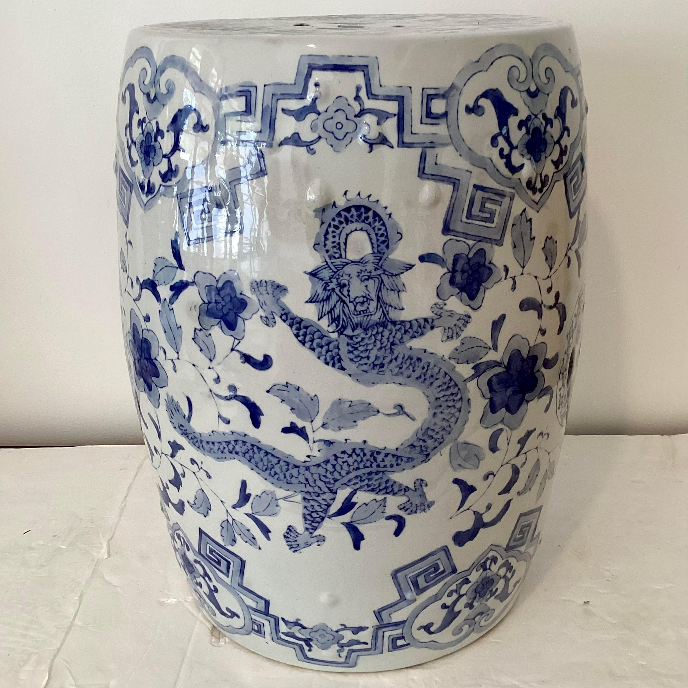 Chinoiserie Vintage Blue and White Ceramic Garden Seat For Sale