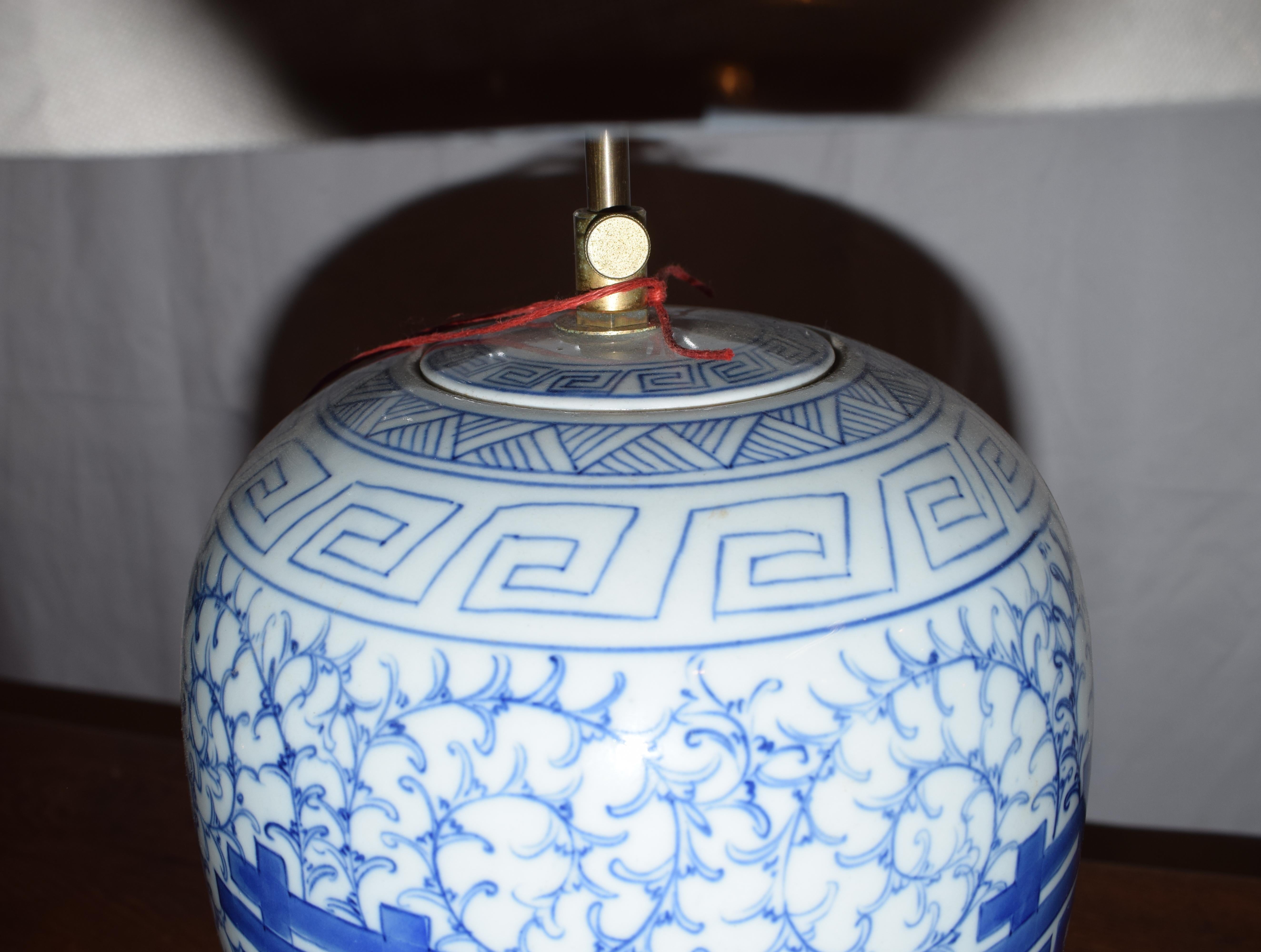 Vieille lampe Ginger Jar en céramique bleue et blanche 1