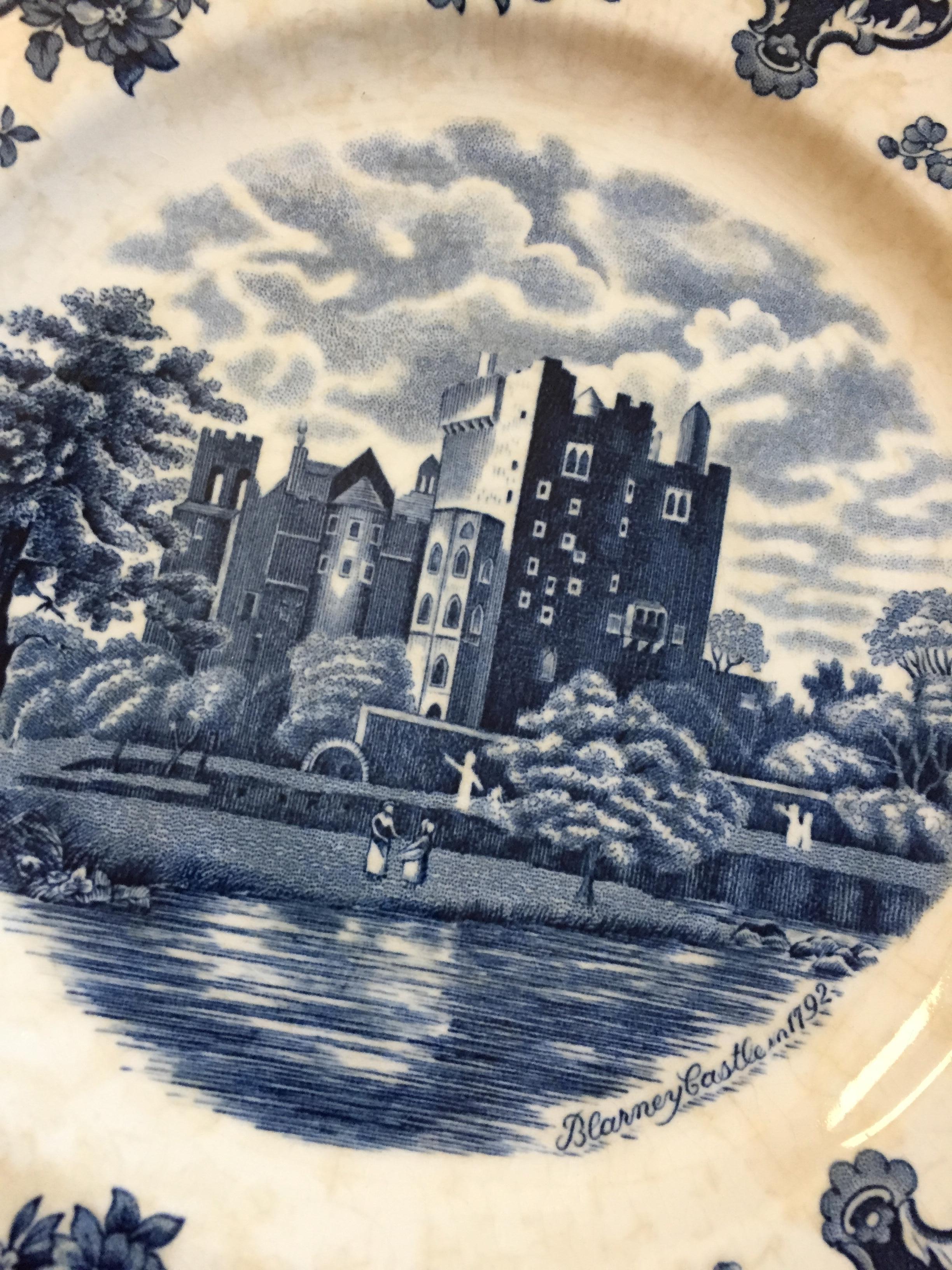 Chinoiserie Vintage Blue and White Platter in the Chinese Style, England For Sale