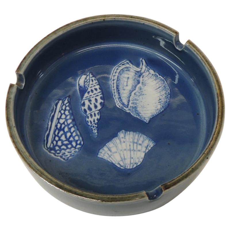 Large Vintage Brown Round Ceramic Ashtray For Sale at 1stdibs