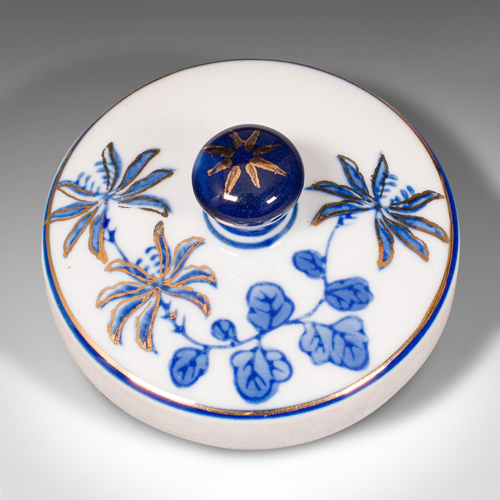 Vintage Blue and White Spice Jar, Chinese, Ceramic, Decorative Pot, Art Deco For Sale 7