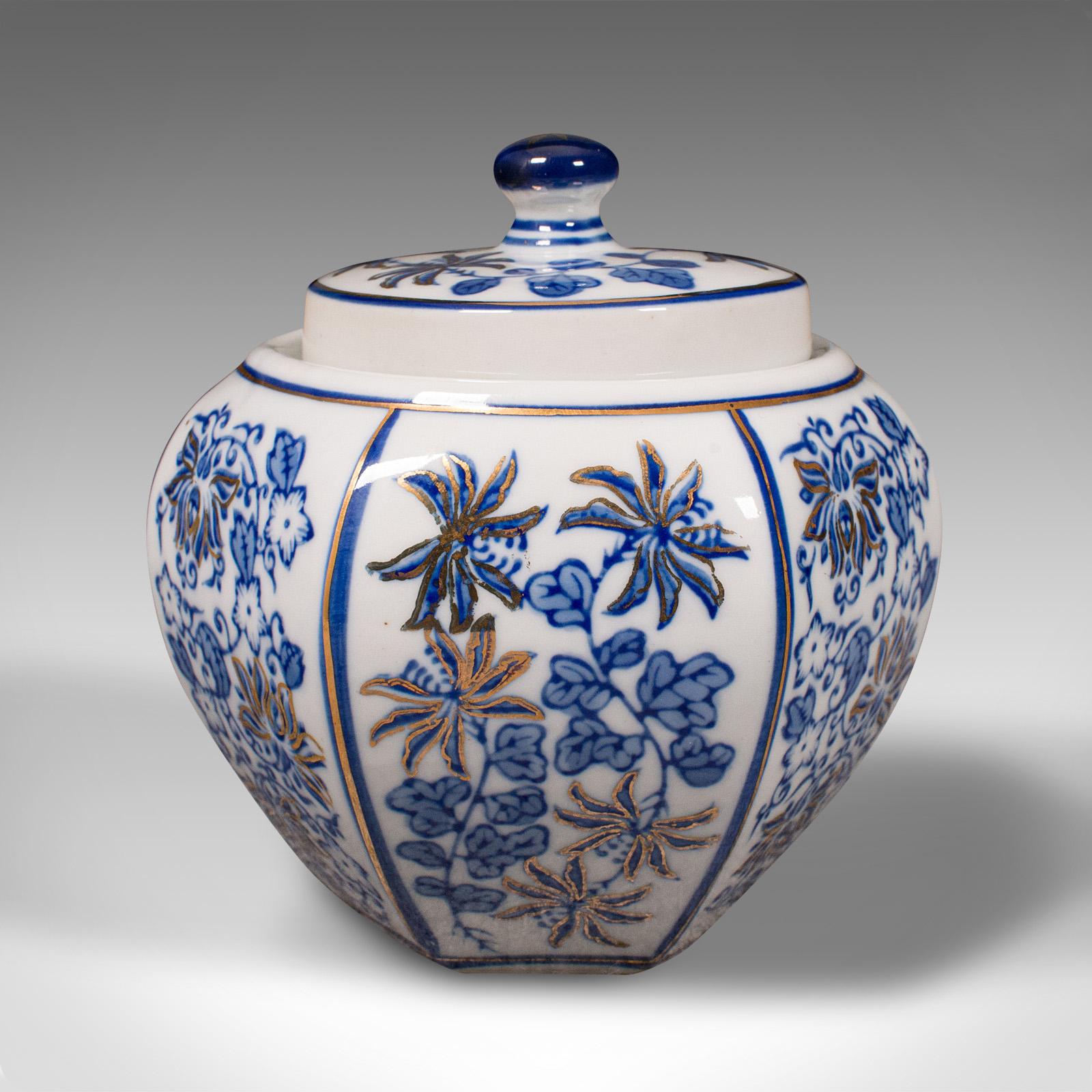 Blaues und weißes Vintage-Geschirrgefäß, chinesisch, Keramik, dekorativer Topf, Art déco, Art déco (Chinesisch) im Angebot