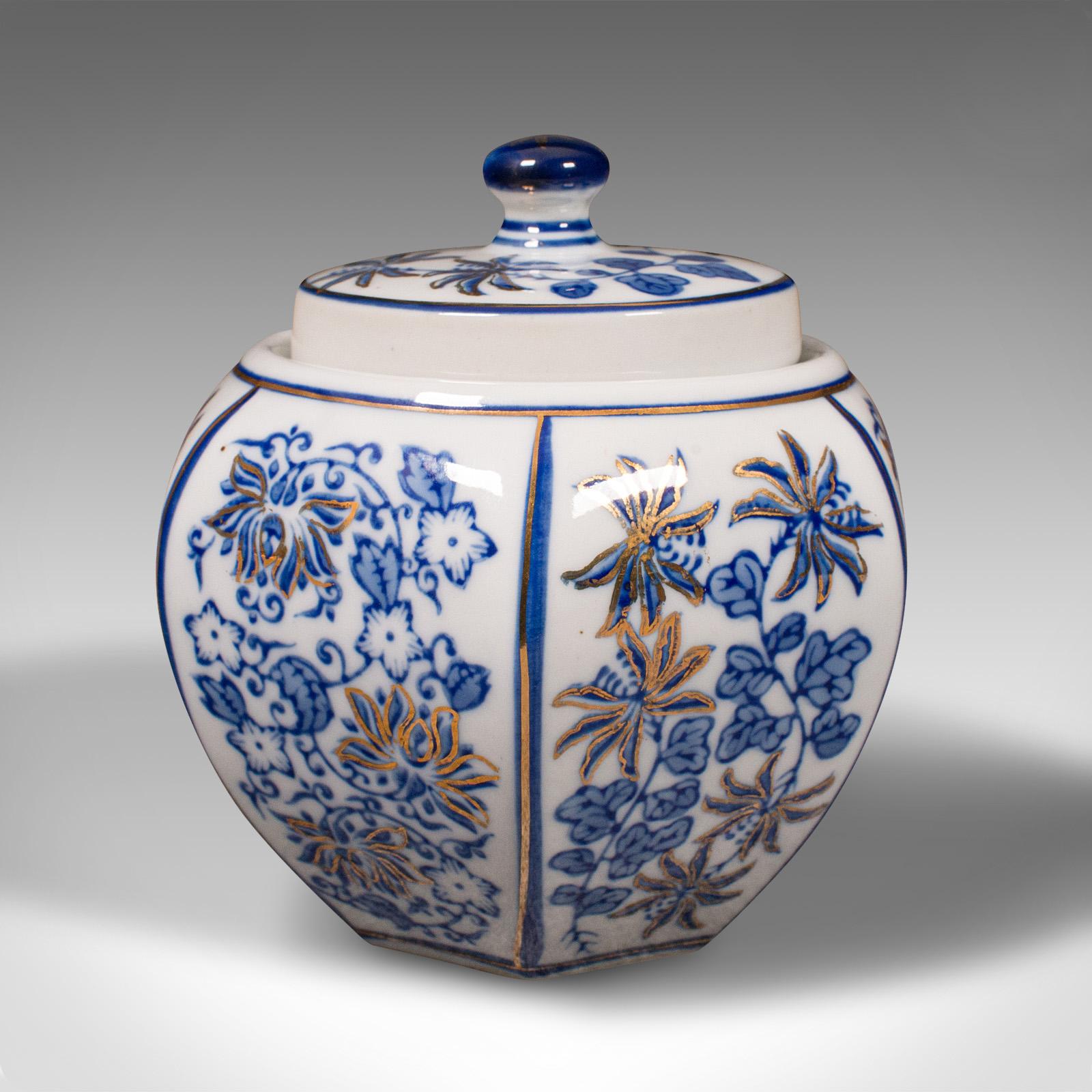 Vintage Blue and White Spice Jar, Chinese, Ceramic, Decorative Pot, Art Deco For Sale 1