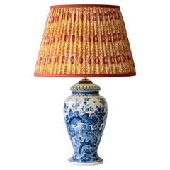 Lampada da tavolo vintage blu e bianca, dipinta a mano in stile Delft, Ram Arnhem, paralume nuovo