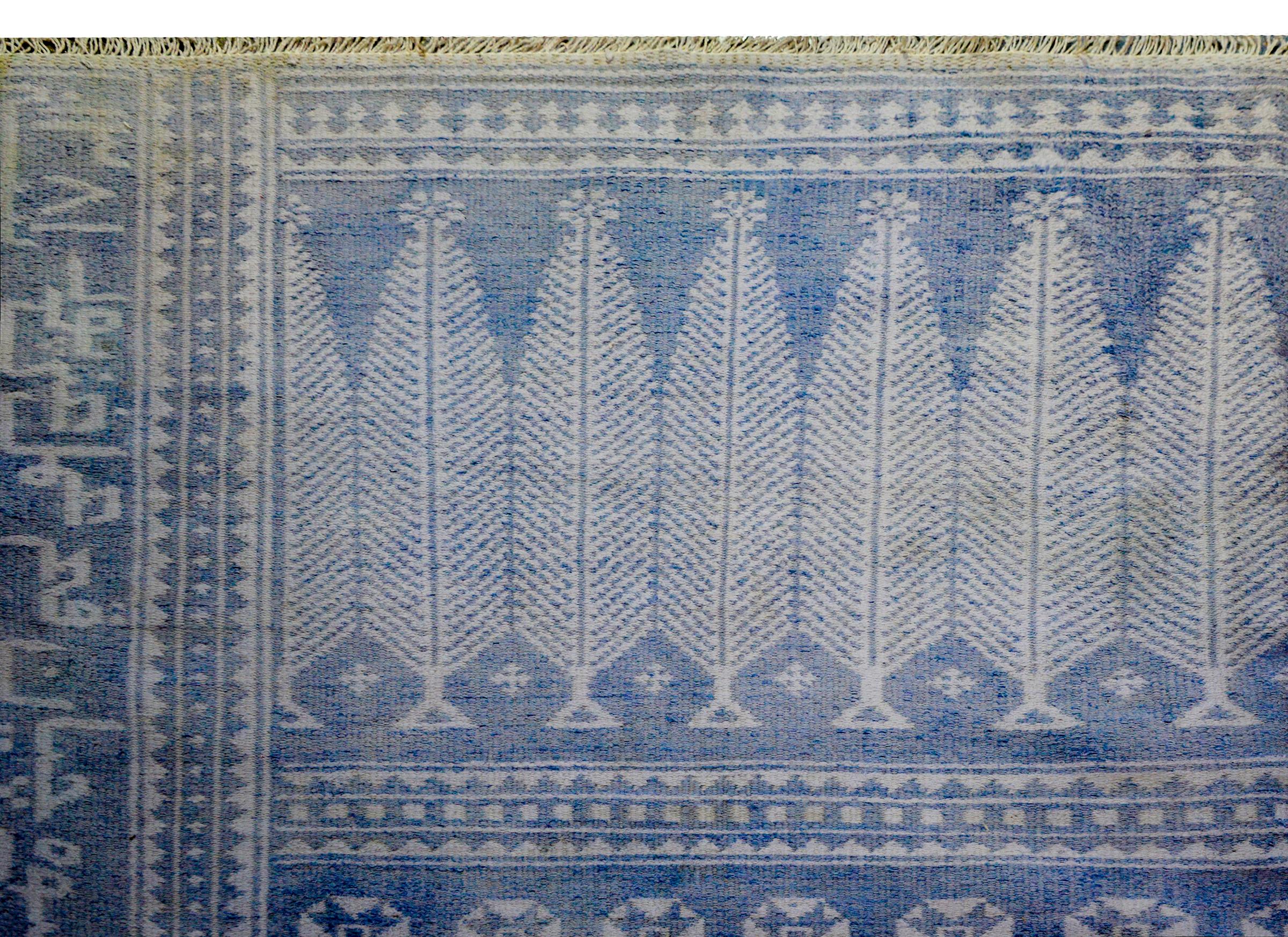 Mid-20th Century Vintage Blue and White Yadz Kilim