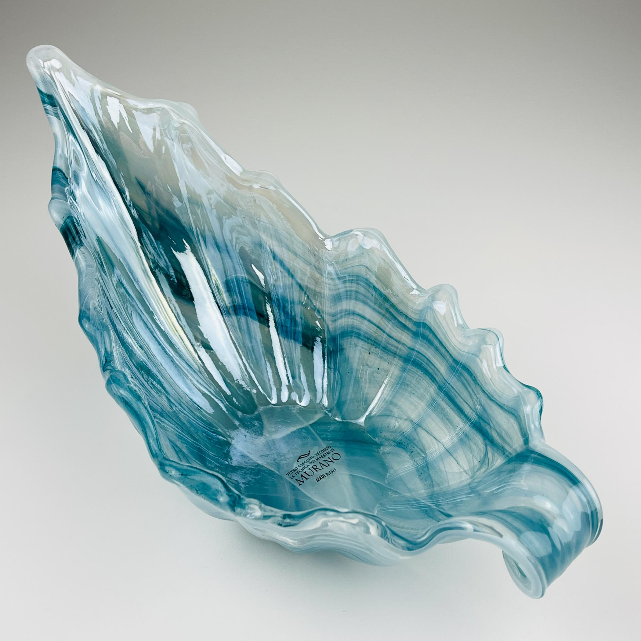 Blaue Vase aus Kunstglas, Italien 1990er Jahre (Moderne der Mitte des Jahrhunderts) im Angebot