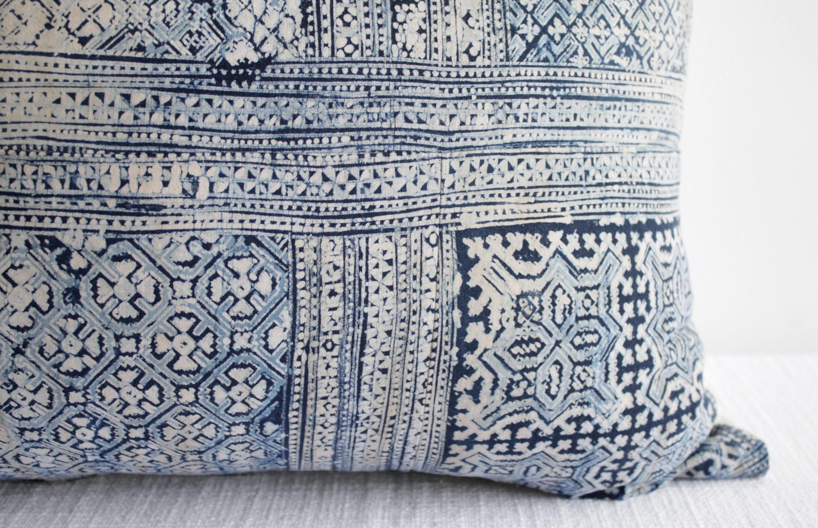 Linen Vintage Blue Batik Standard Queen Size Pillow