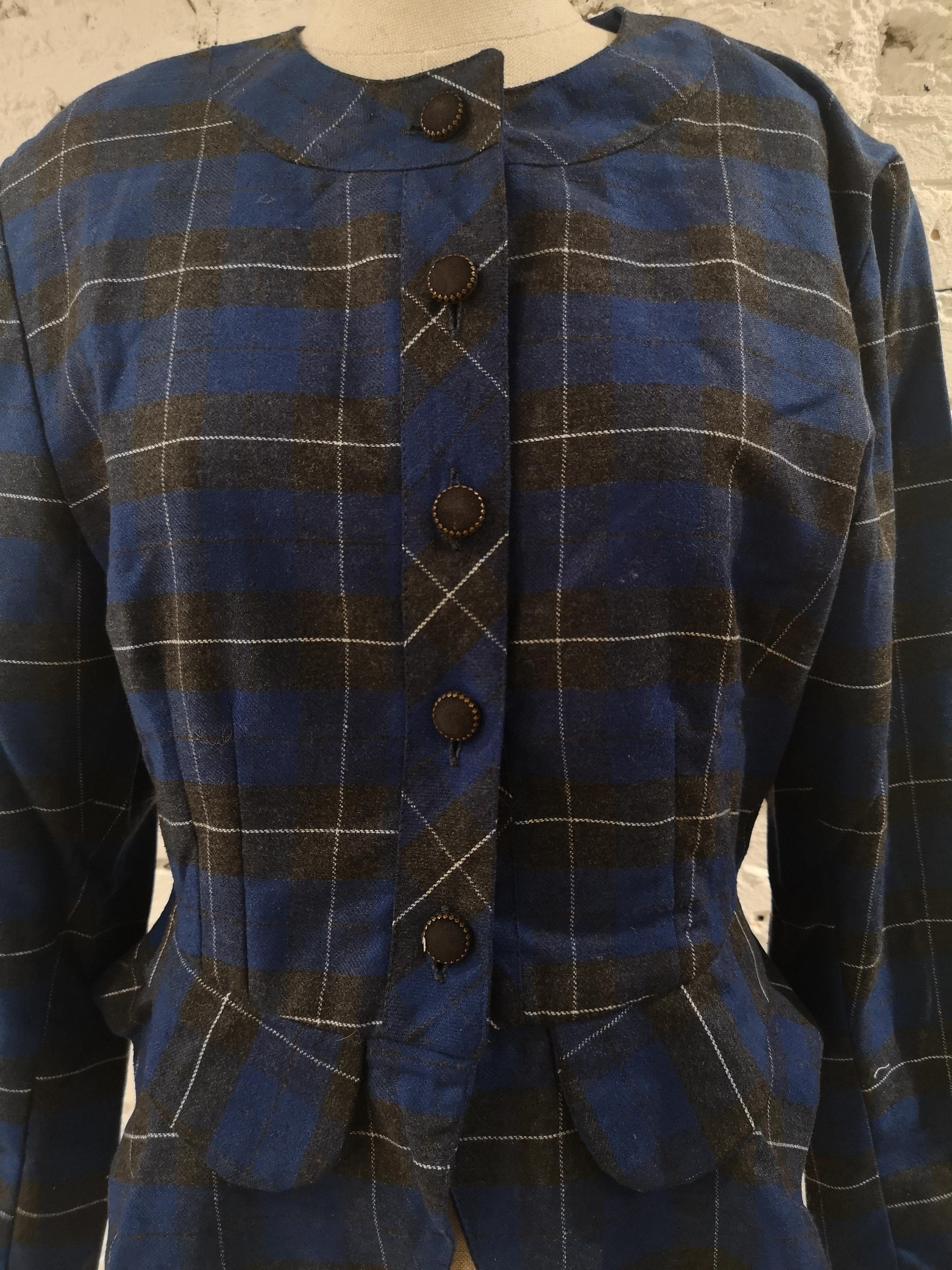 Vintage blue black jacket
size S 
total lenght 58 cm
shoulder to hem 59 cm
