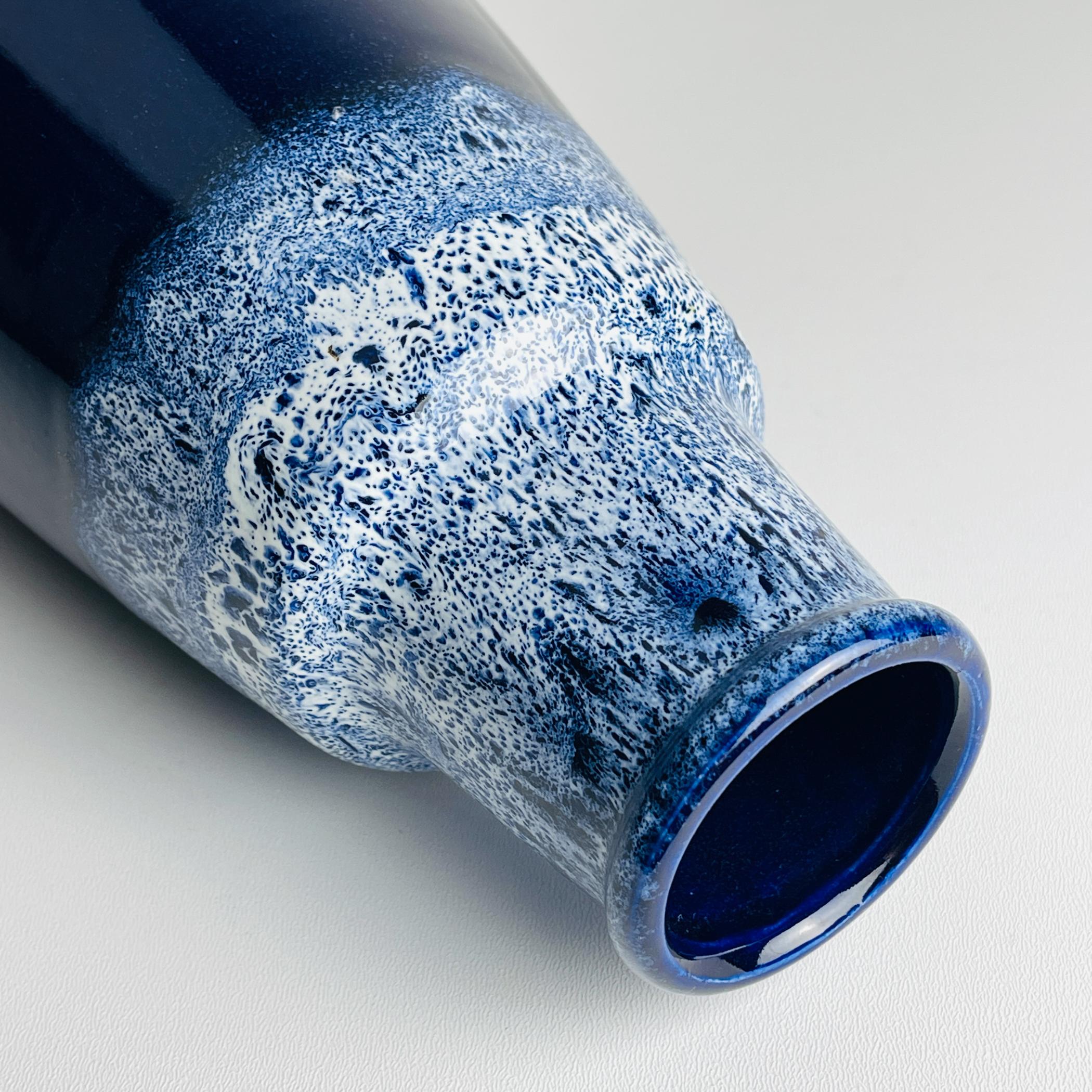 Vase en céramique bleue Lava de Jasba, Allemagne de l'Ouest, années 1960 en vente 4