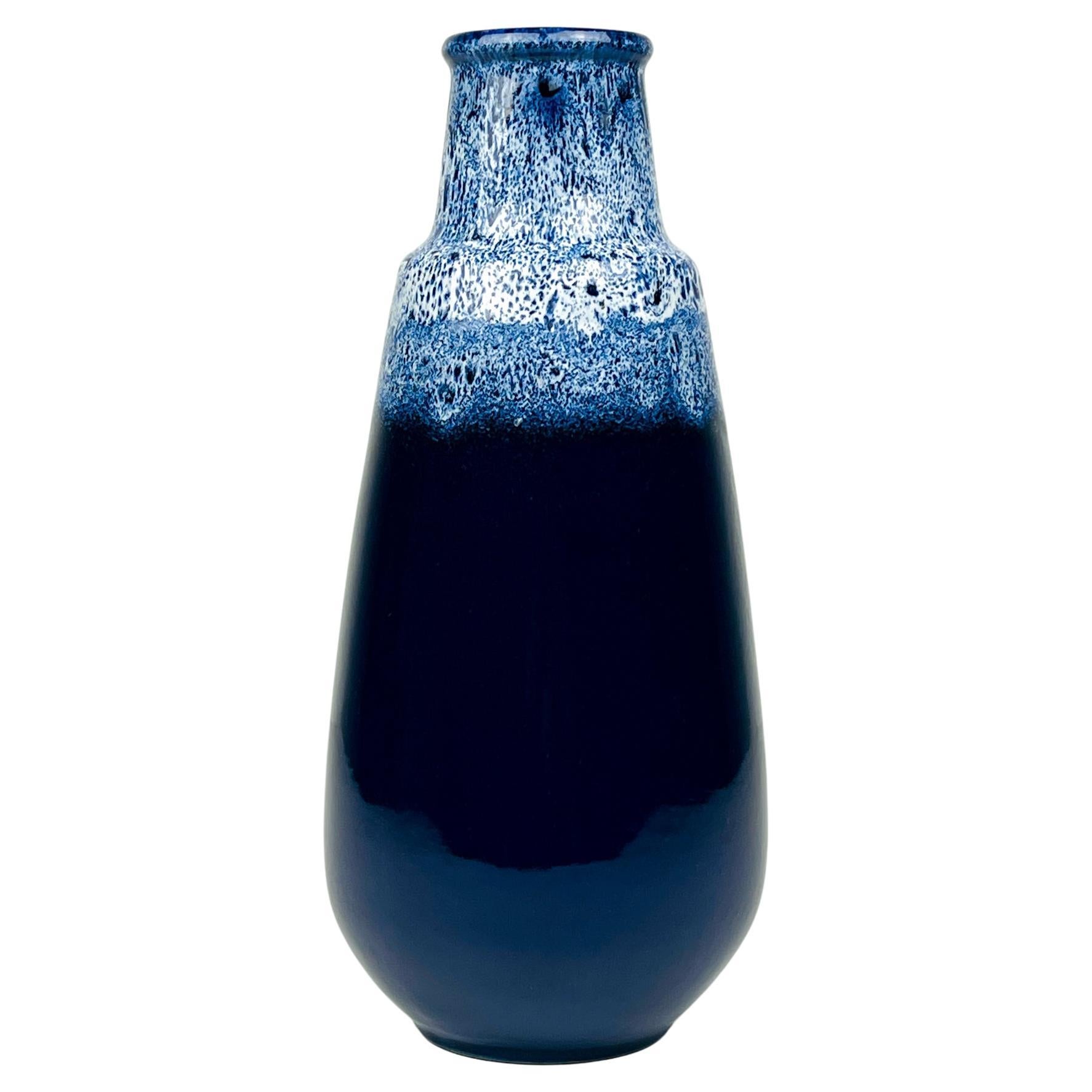 Vaso vintage in ceramica blu Lava di Jasba, Germania Ovest, anni '60