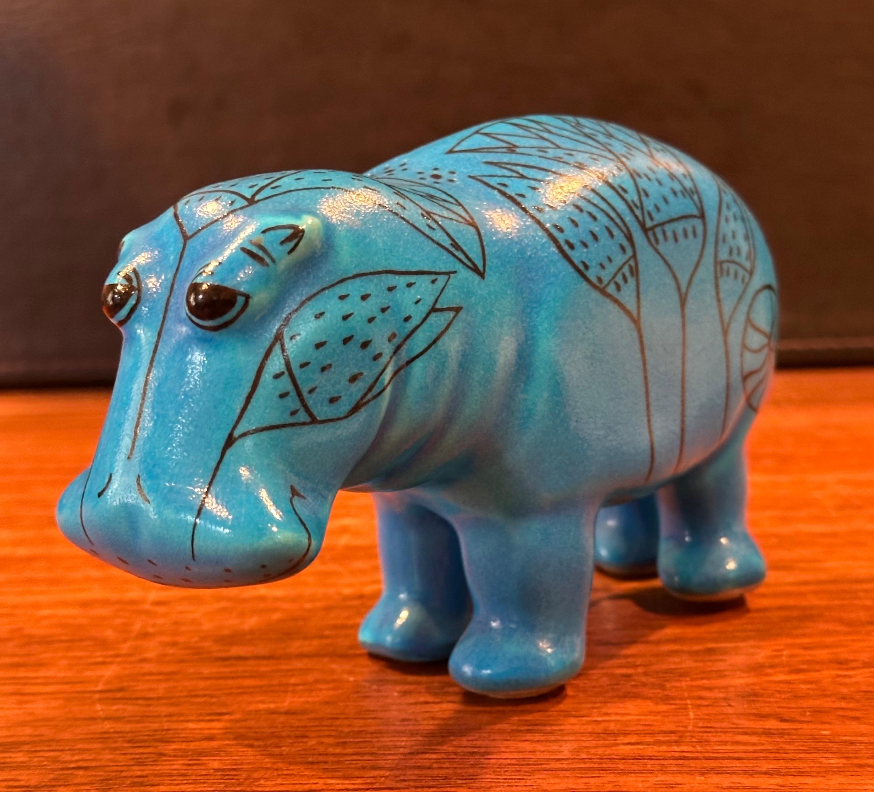 XX secolo Scultura vintage in ceramica blu 