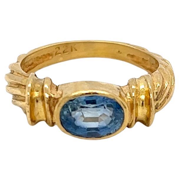 Vintage Blue Ceylon Sapphire Ring in 22K Yellow Gold 