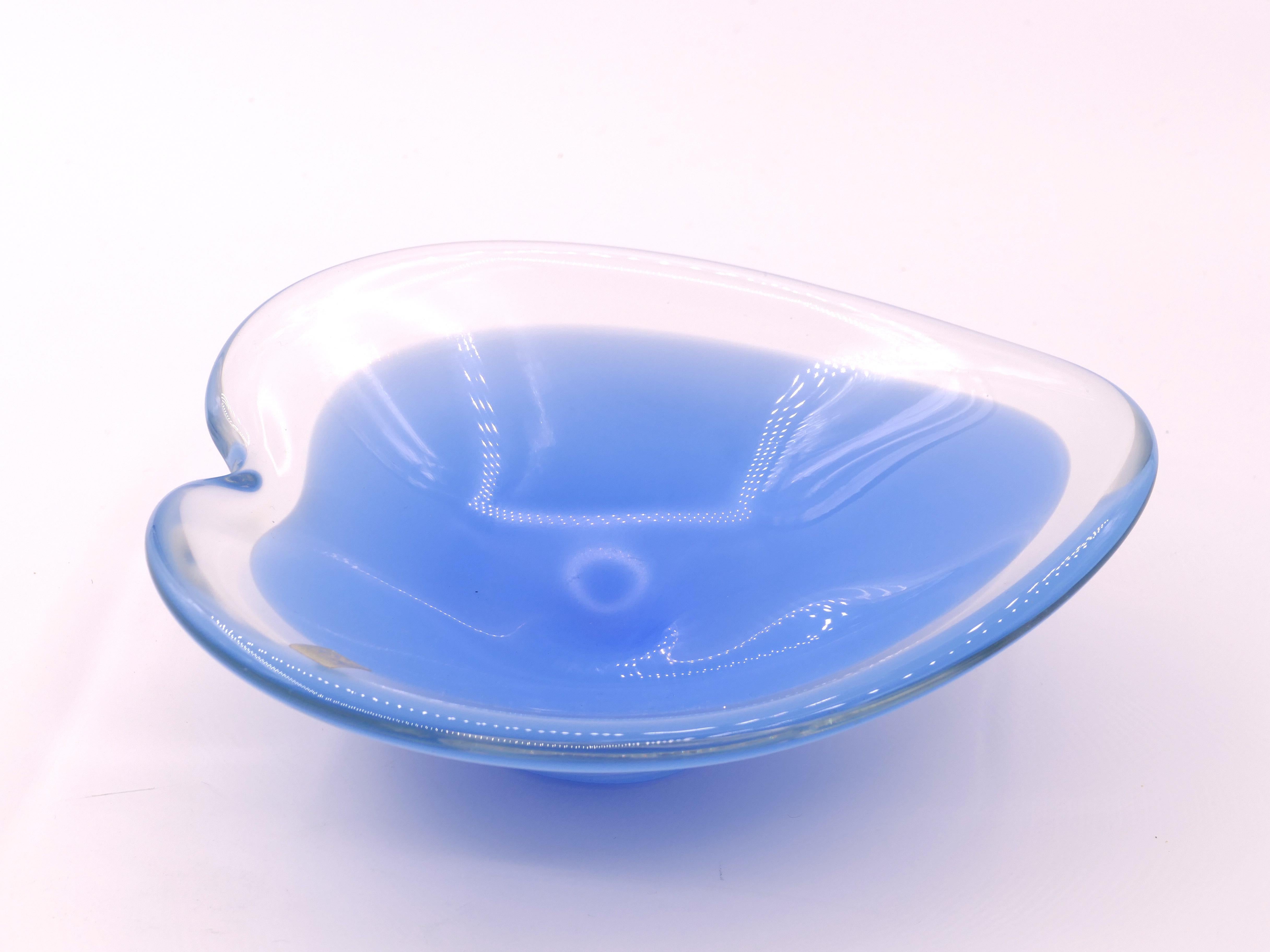 Modern Vintage Blue Crystal Coquille Bowl by Paul Kedelv, Reijmyre Glasbruk, 1960s For Sale