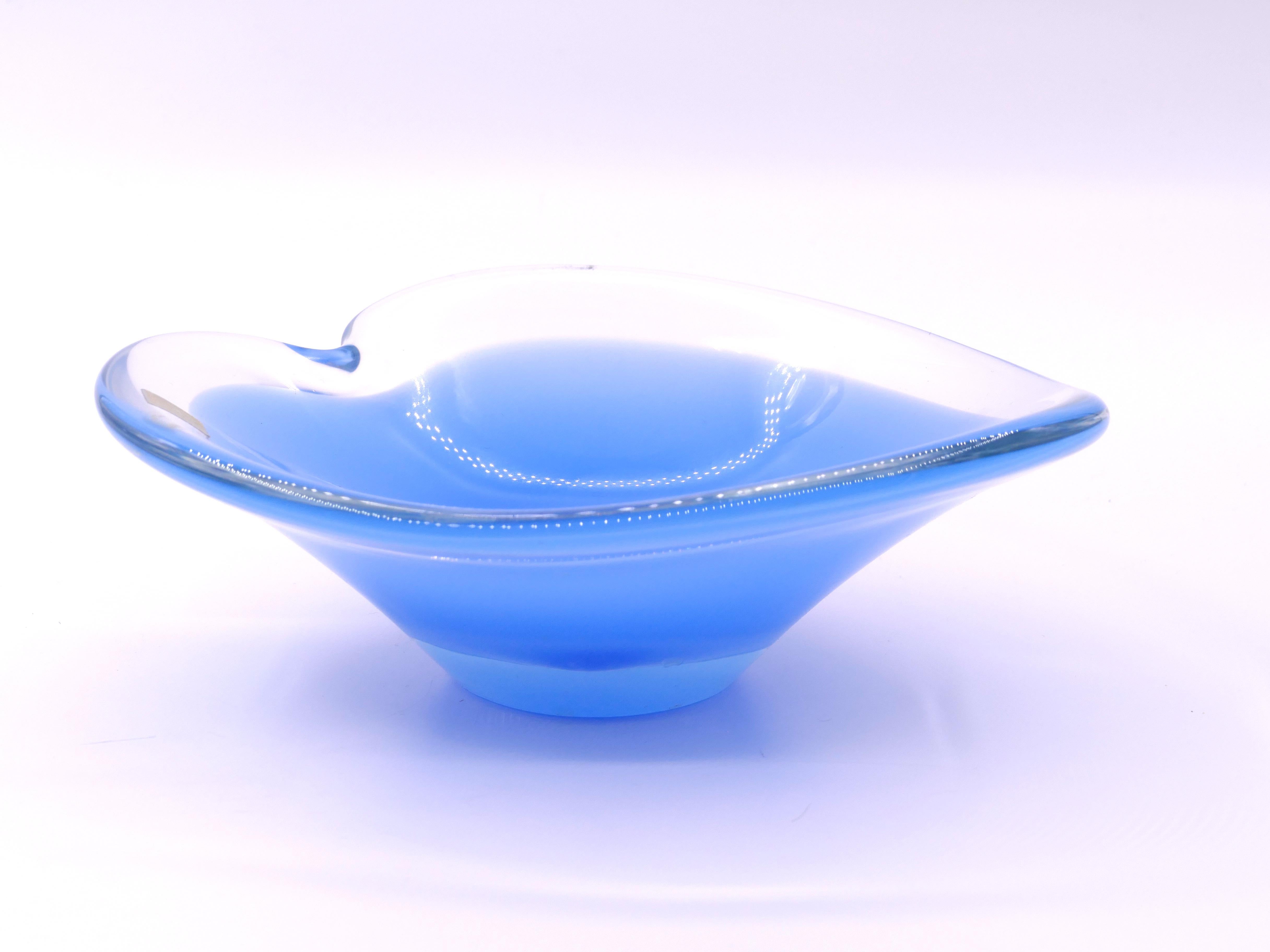 Swedish Vintage Blue Crystal Coquille Bowl by Paul Kedelv, Reijmyre Glasbruk, 1960s For Sale