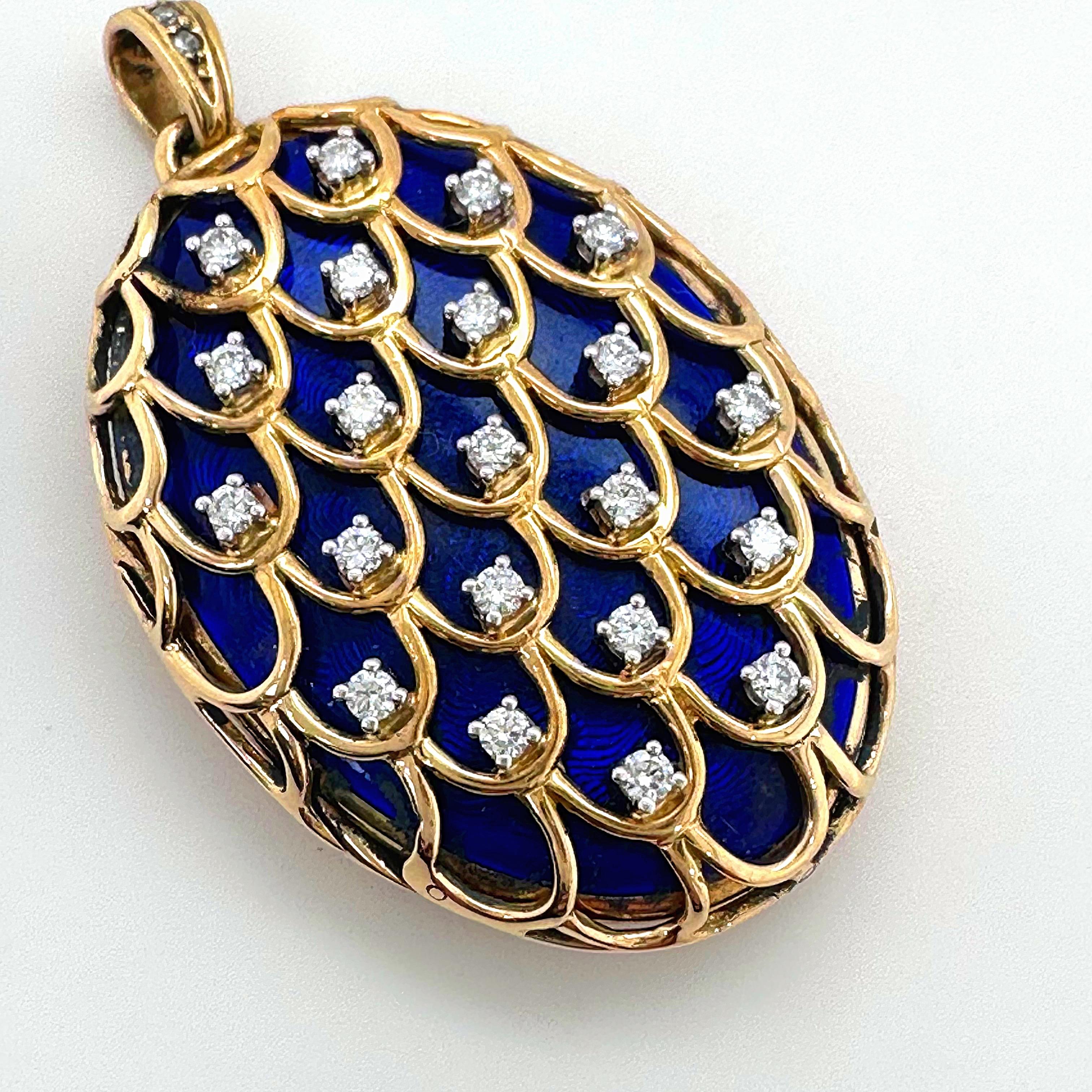 Vintage Blue Enamel & Diamonds Locket Pendant in 18 Karat Yellow Gold For Sale 4