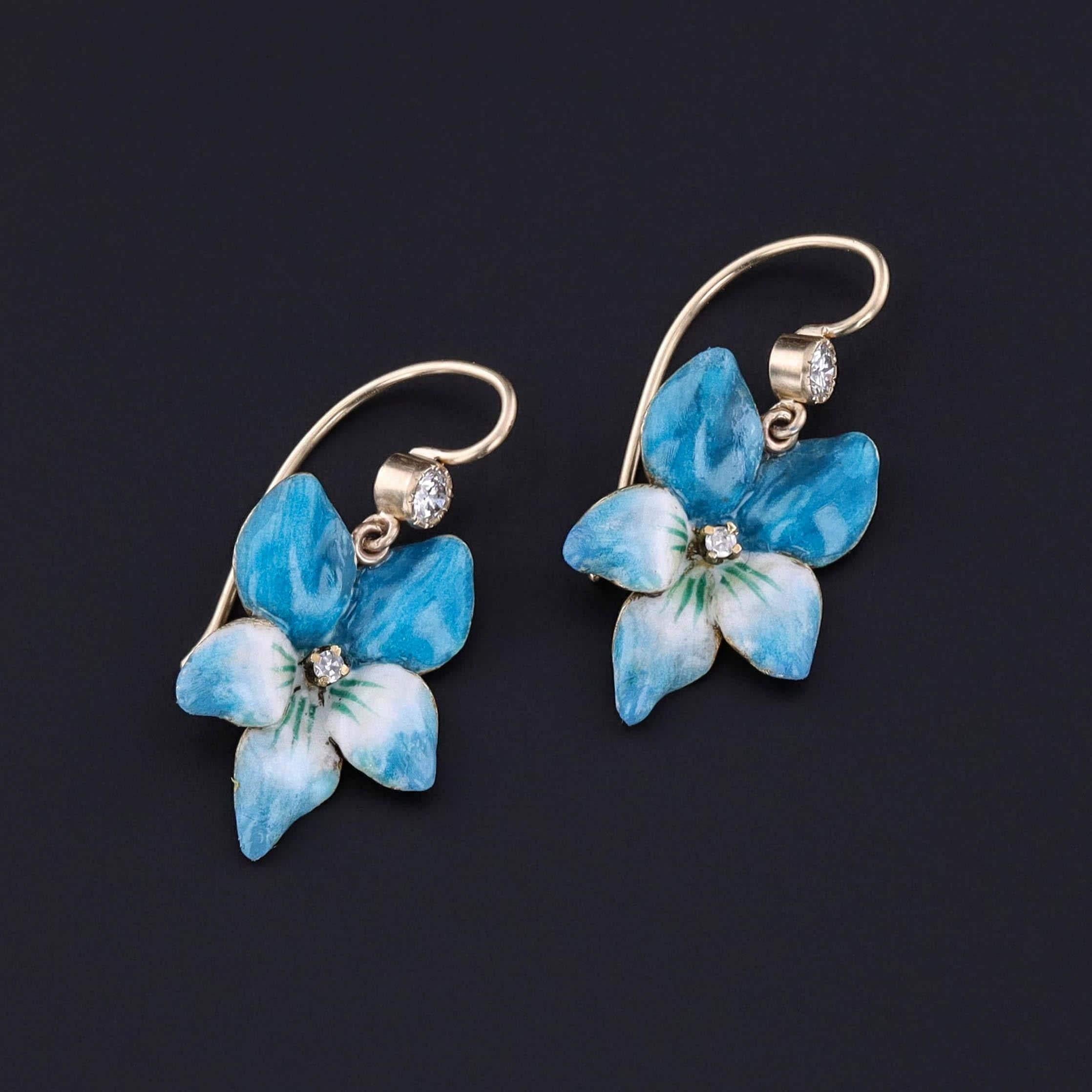 Round Cut Vintage Blue Enamel Violet Earrings of 14k Gold For Sale