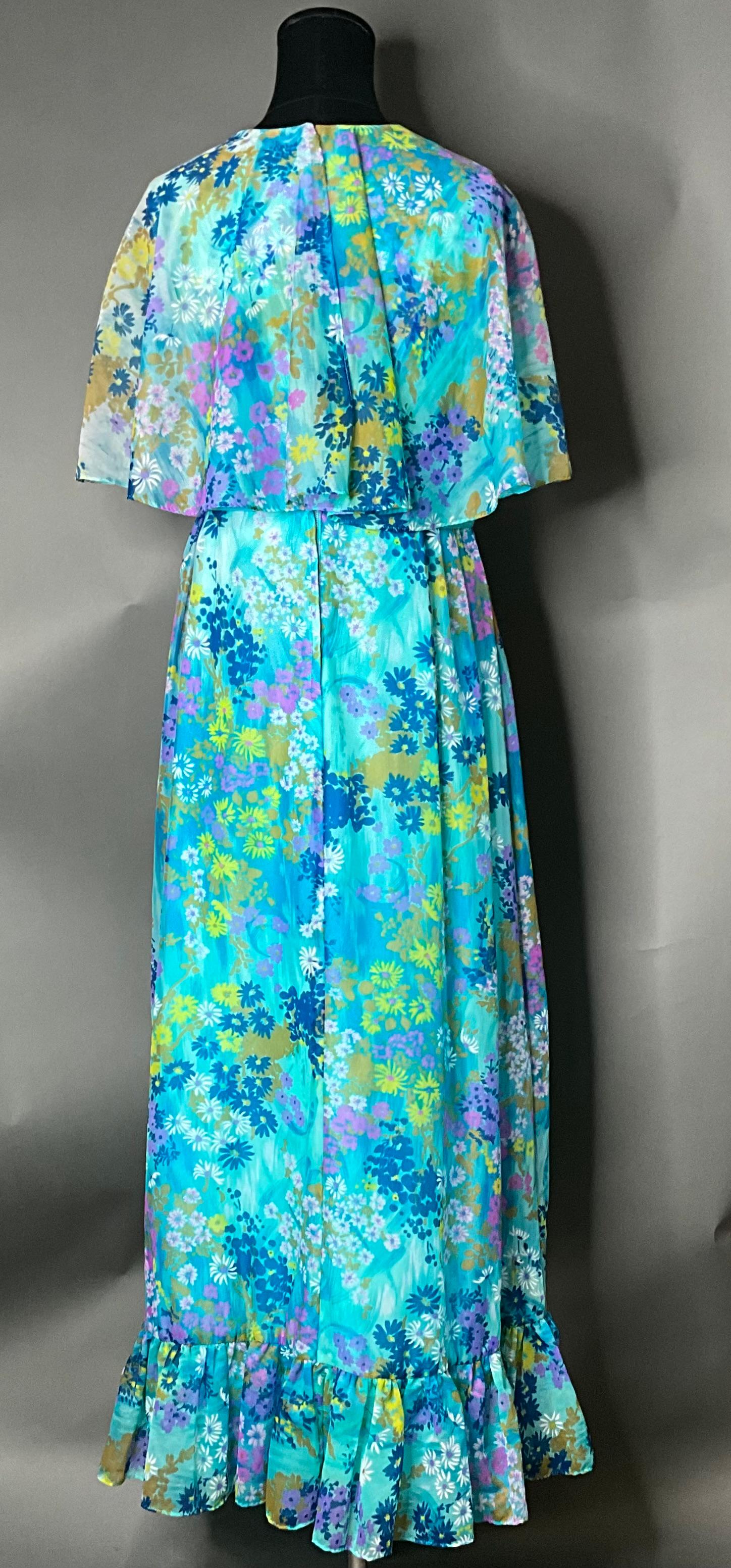 Women's or Men's Vintage Blue Floral Dress with Bow For Sale